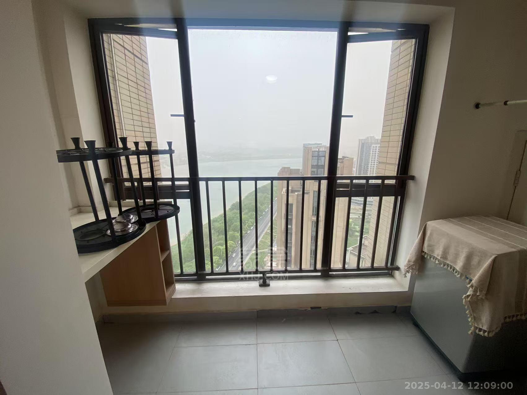 中泰财富湘江 1室1厅1卫 1500.0元/月 中泰财富湘江 1室1厅1卫 1500.0元/月室内图