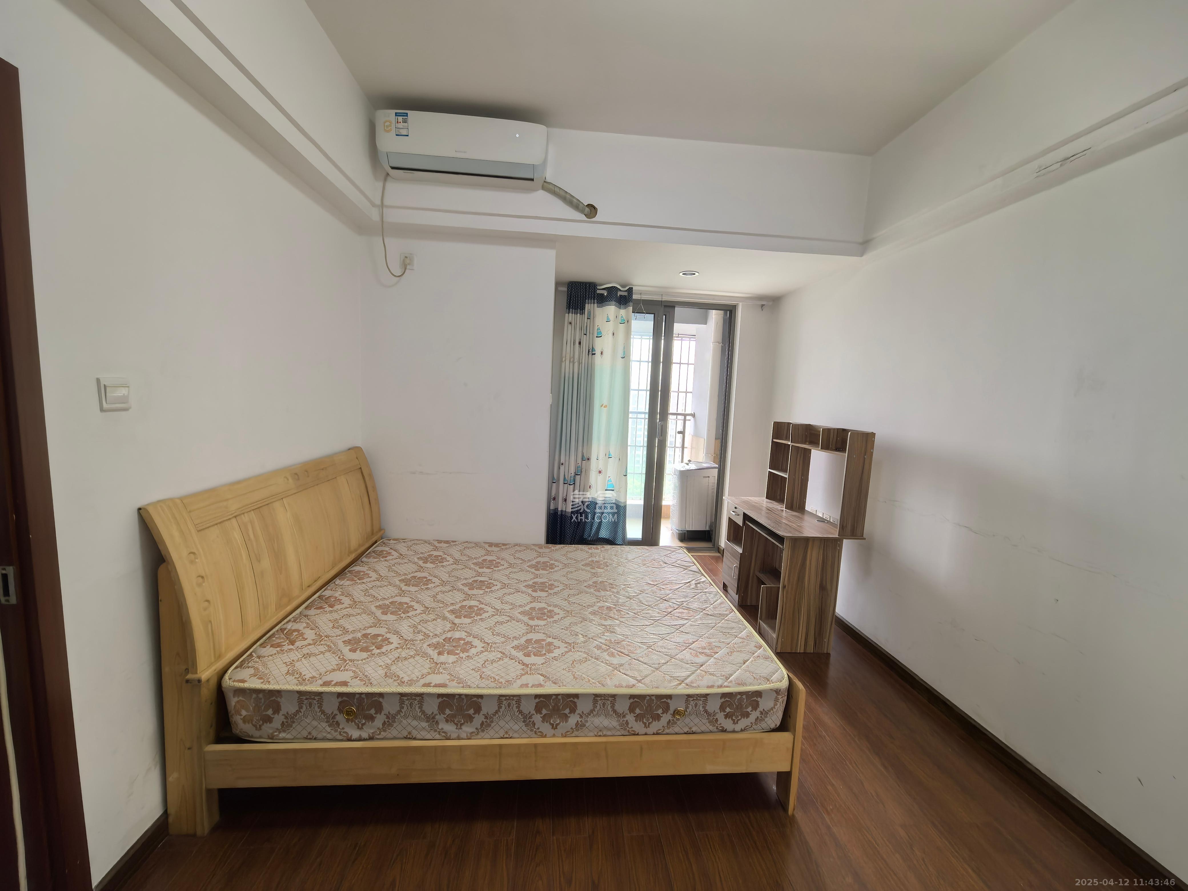 环宇天地、中海地产（中信城市广场二期）  2室2厅1卫    1600.0元/月室内图