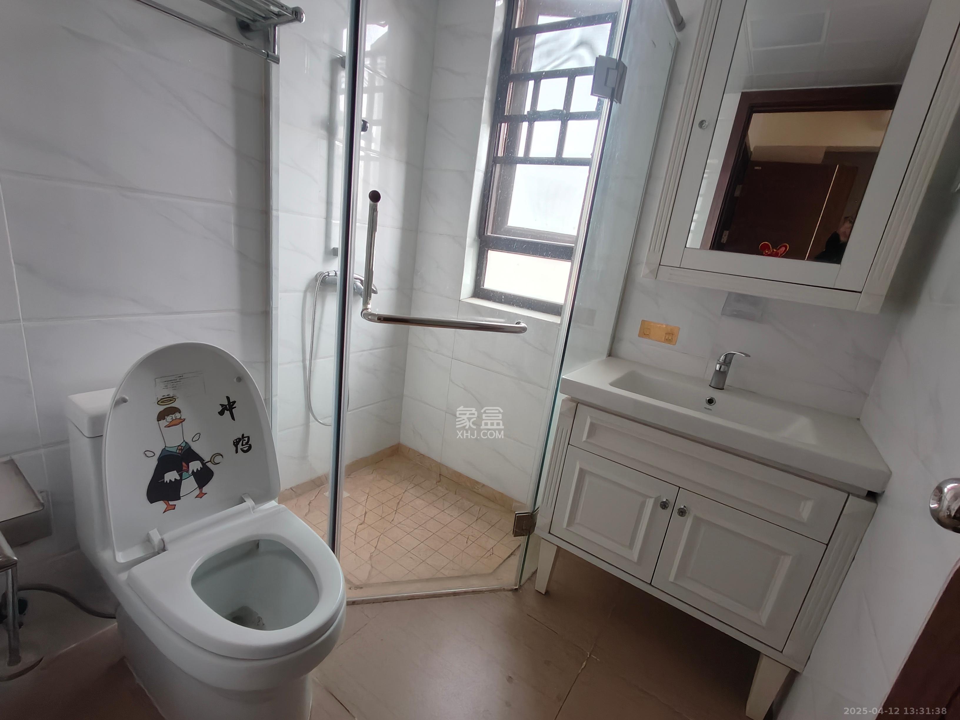 碧桂园培文府锦园 4室2厅2卫 2400.0元/月 碧桂园培文府锦园 4室2厅2卫 2400.0元/月室内图