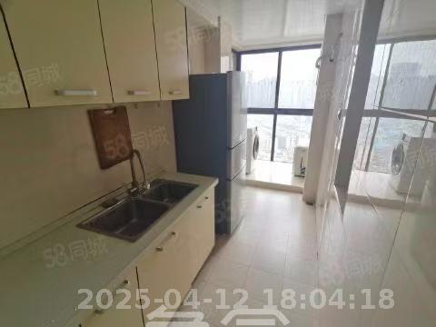 和泓梅溪四季  3室2厅1卫   2600.00元/月室内图
