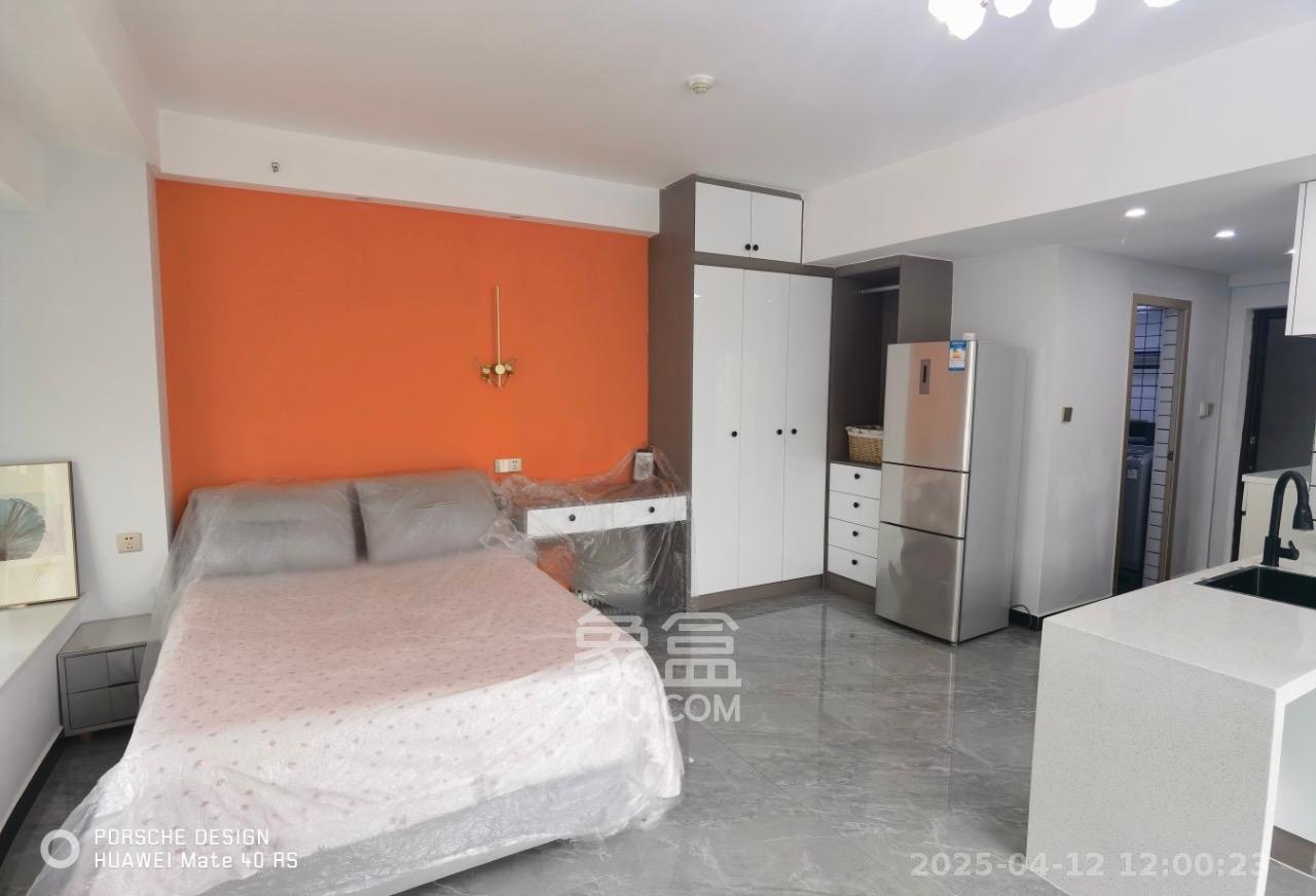 长燃润和天地(长润小区印湘江)  1室1厅0卫    1500.0元/月 长燃润和天地(长润小区印湘江)  1室1厅0卫    1500.0元/月室内图