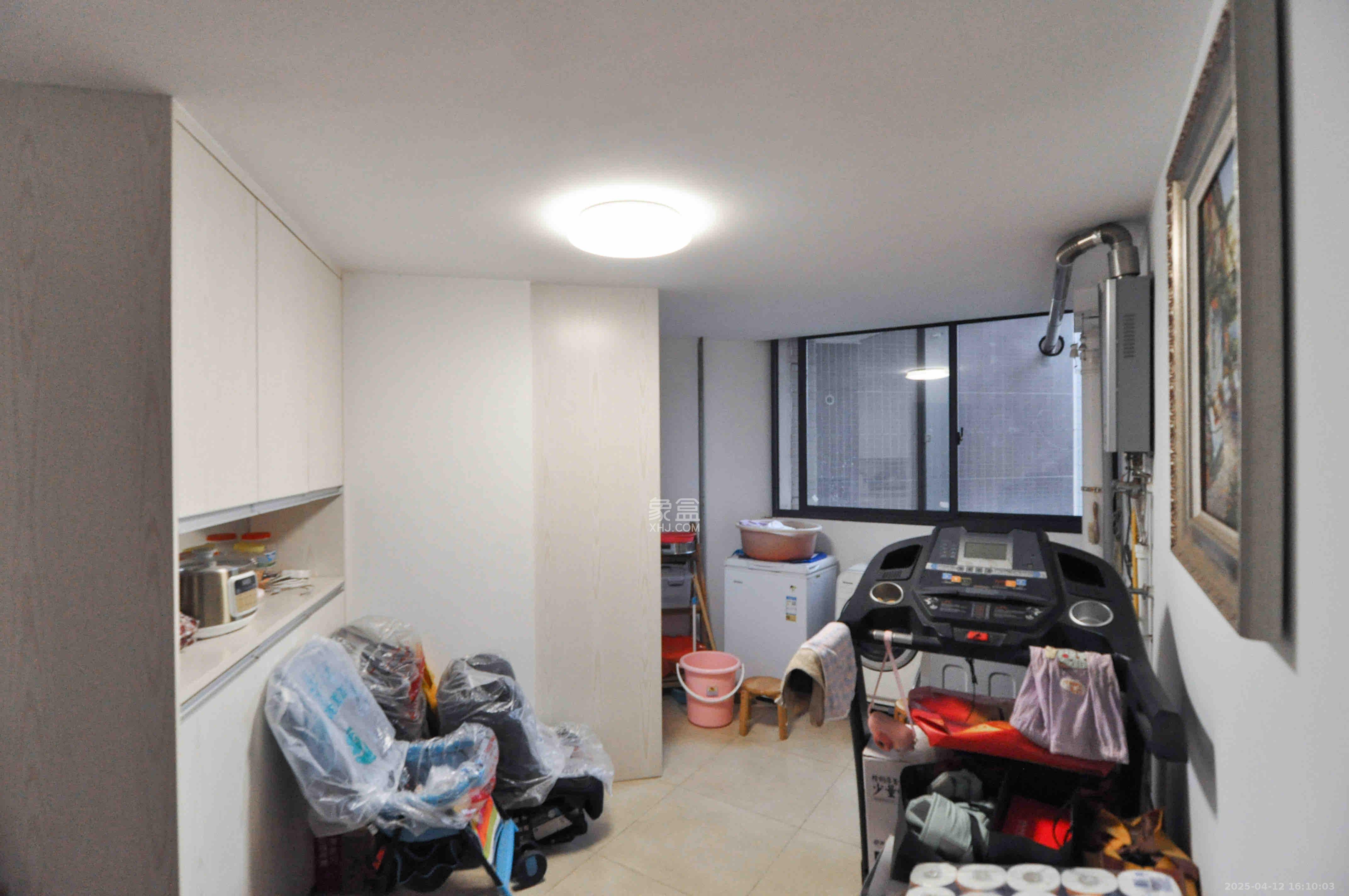 达美D6区  4室2厅2卫   4500.00元/月室内图