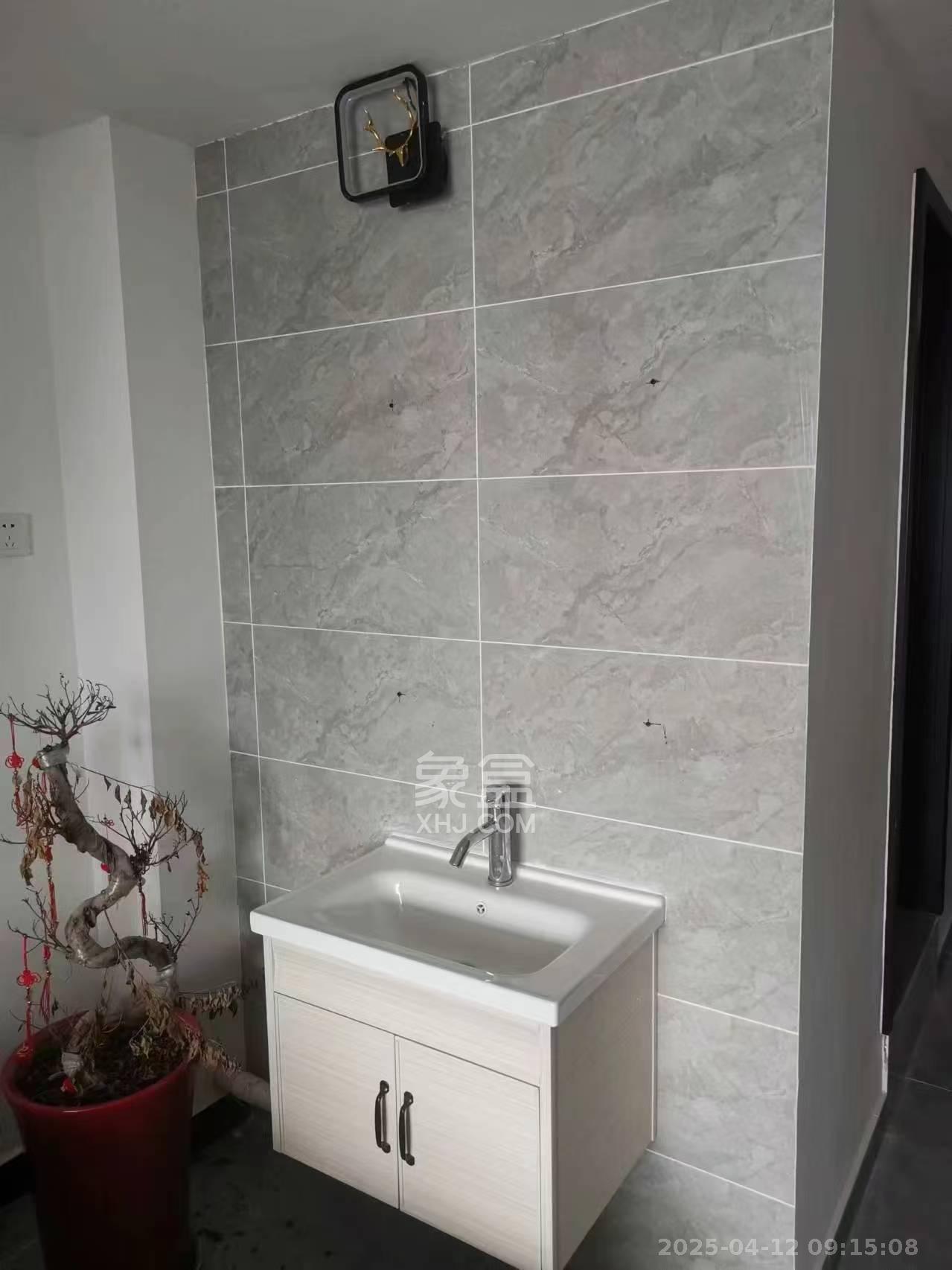 龙湖新壹城 1室1厅1卫 2800.0元/月 龙湖新壹城 1室1厅1卫 2800.0元/月室内图