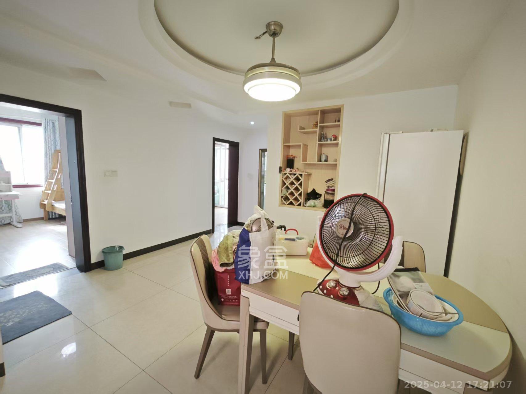 长丰星城  4室2厅2卫    1800.0元/月室内图