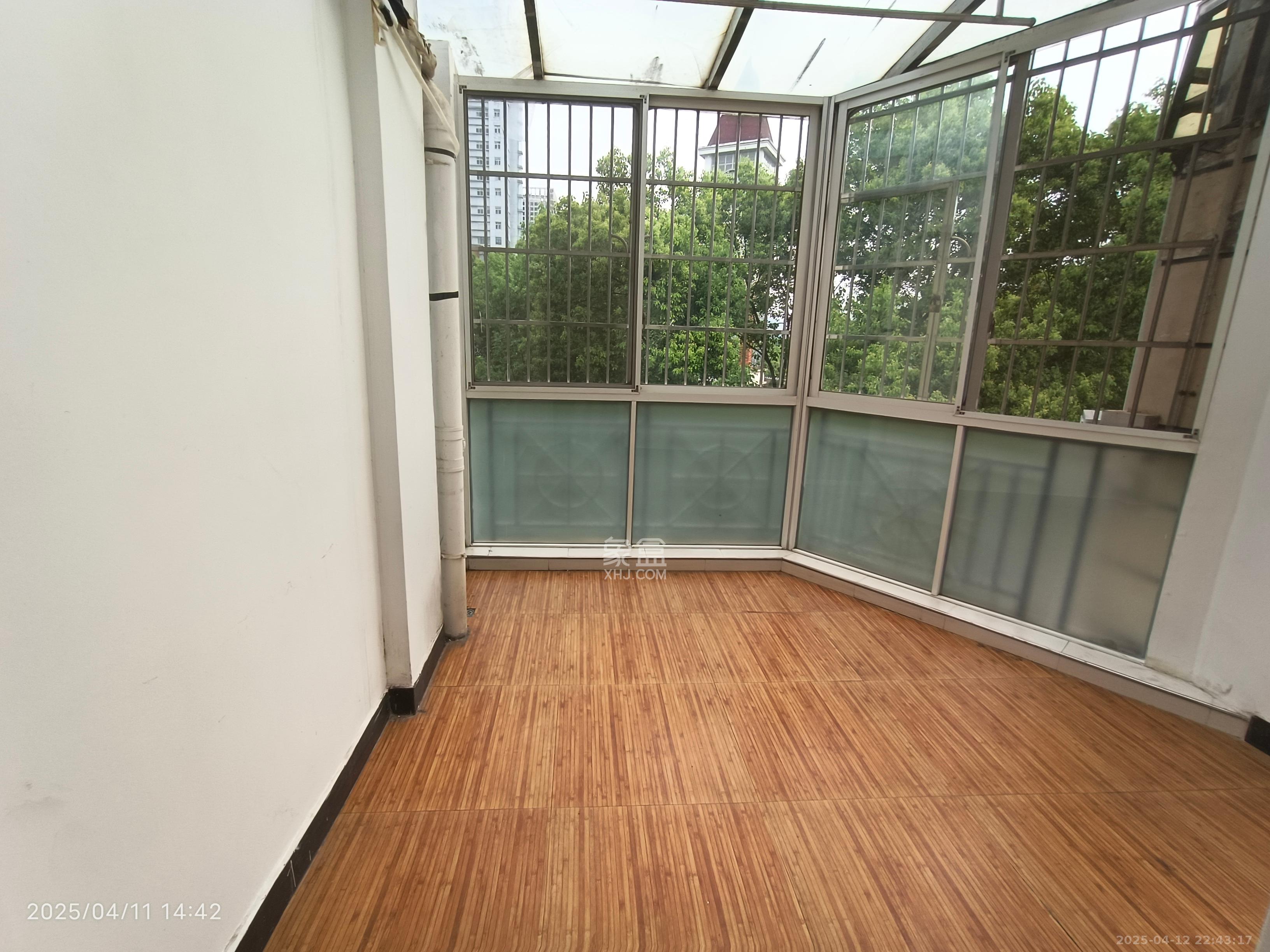 山水人家一二期 4室2厅3卫 2500.0元/月 山水人家一二期 4室2厅3卫 2500.0元/月室内图