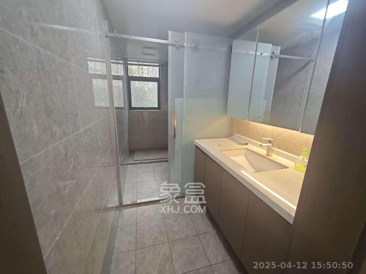 长沙万境潇湘  4室2厅2卫    5000.0元/月室内图