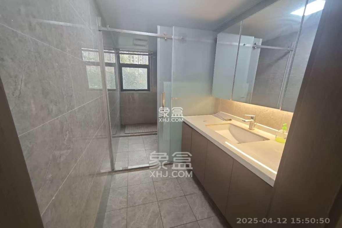 长沙万境潇湘 4室2厅2卫 5000.0元/月 长沙万境潇湘 4室2厅2卫 5000.0元/月室内图