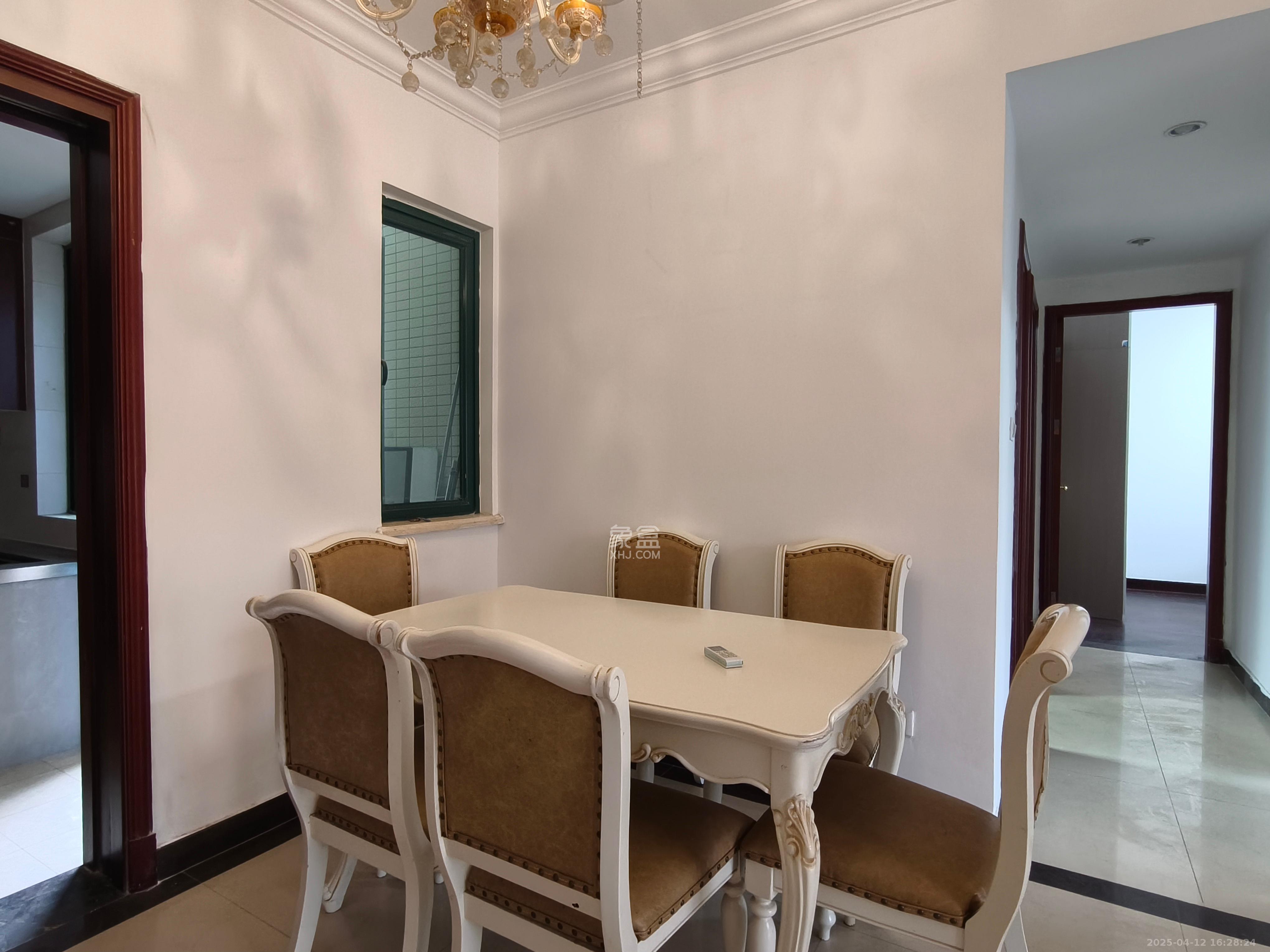 恒大御景湾 3室2厅1卫 3000.0元/月 恒大御景湾 3室2厅1卫 3000.0元/月室内图