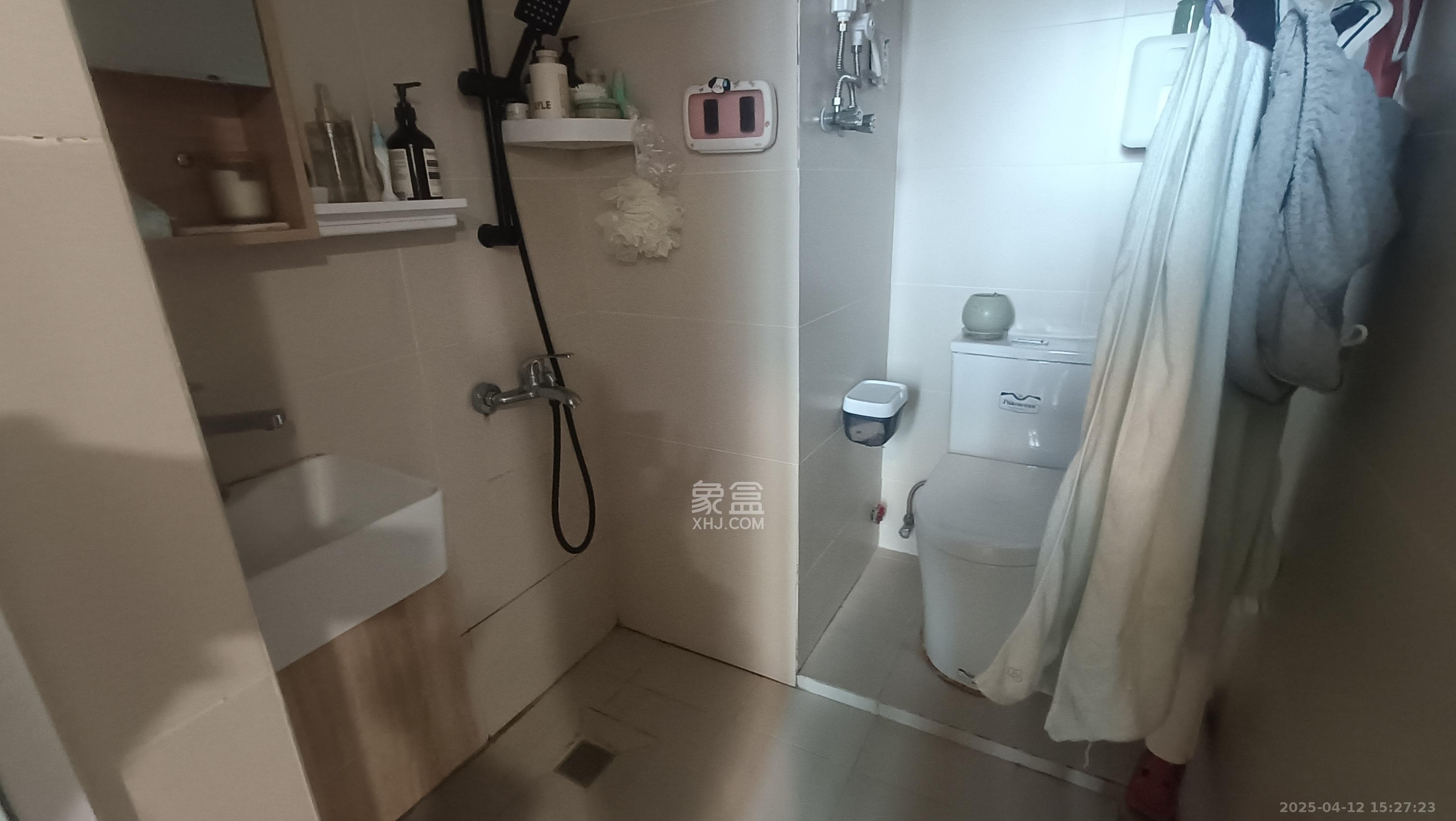达美溪湖湾  2室1厅1卫   2300.00元/月室内图