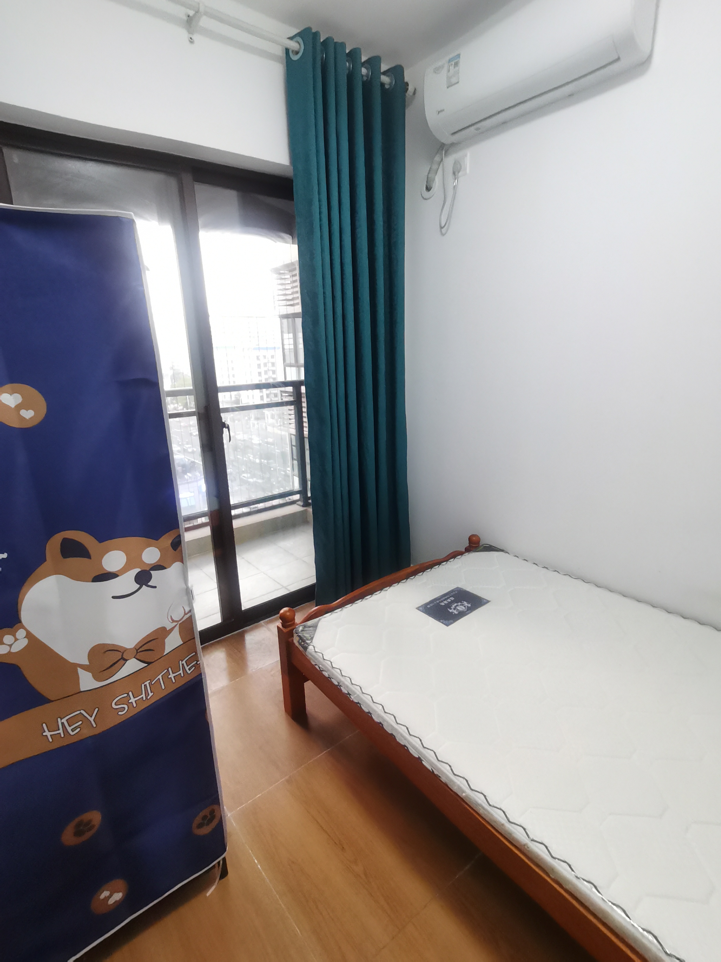 坡博家园五区  2室2厅1卫   2500.00元/月室内图