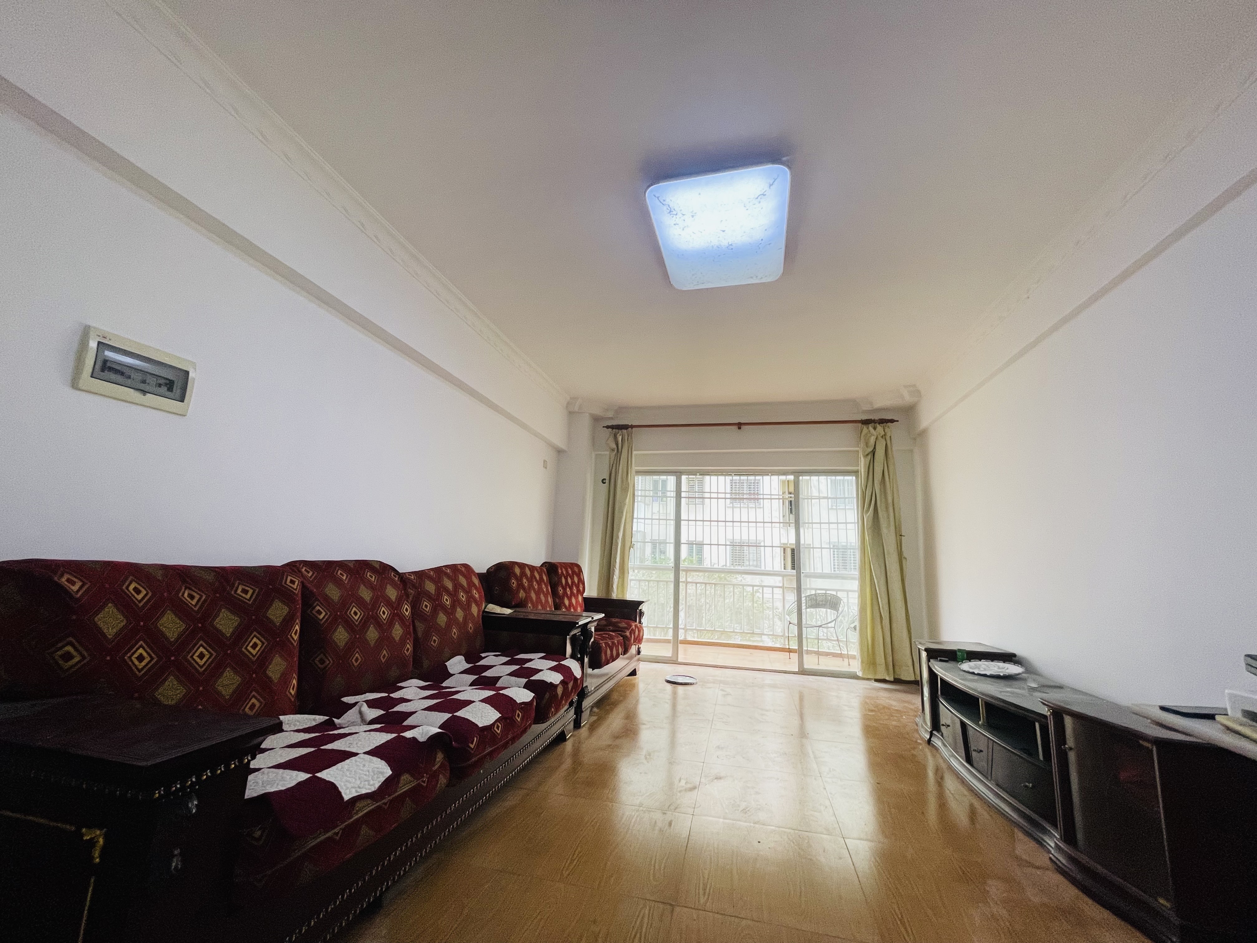 丁香家园 2室1厅1卫 120.0万 丁香家园 2室1厅1卫 120.0万客厅