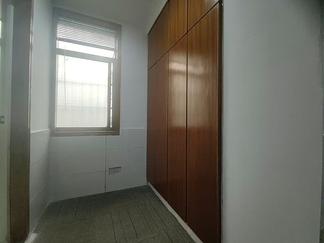 梓怡华盛家园 3室2厅1卫 1500.0元/月 梓怡华盛家园 3室2厅1卫 1500.0元/月室内图