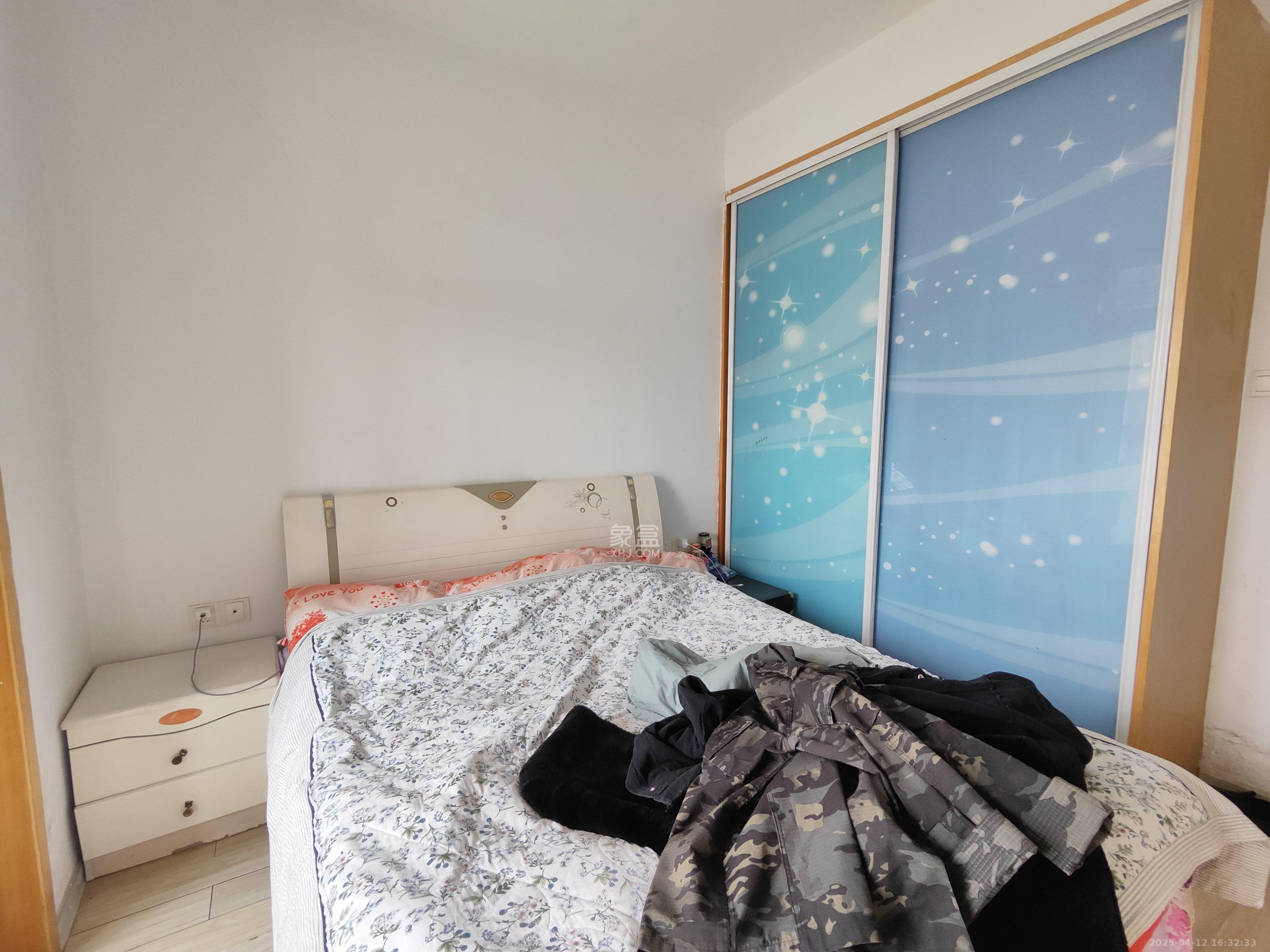 圣力华苑 3室2厅2卫 1800.0元/月 圣力华苑 3室2厅2卫 1800.0元/月室内图