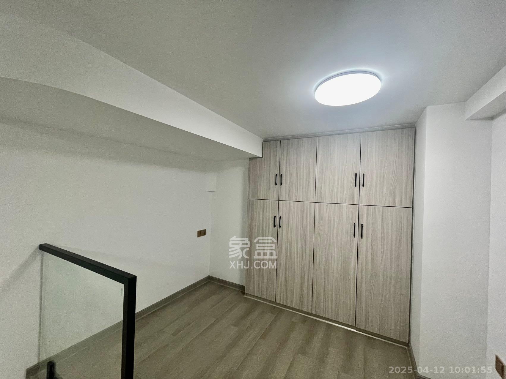 新长海D1站 1室0厅0卫 1500.0元/月 新长海D1站 1室0厅0卫 1500.0元/月室内图