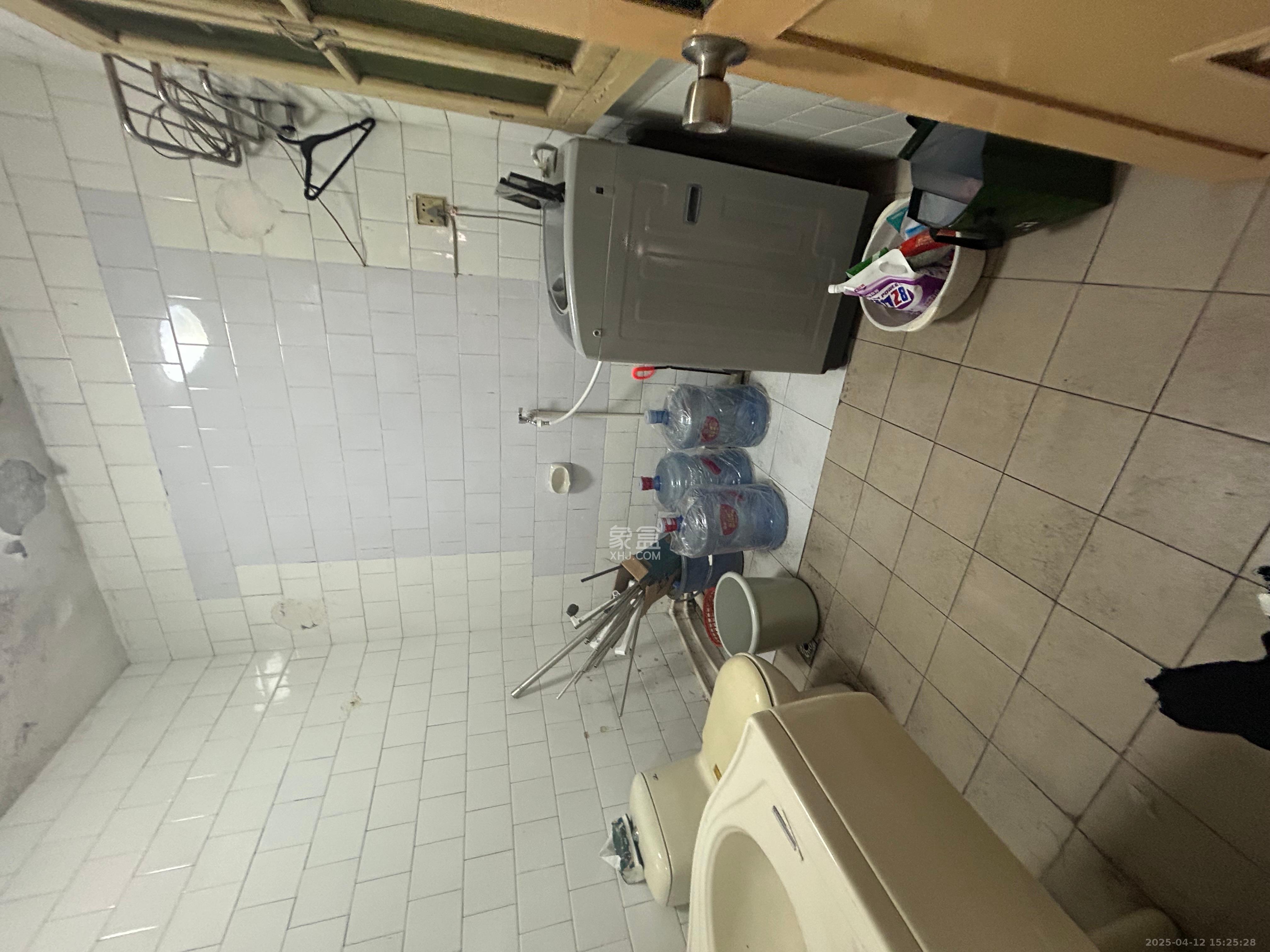 物资厅宿舍(五一大道) 2室1厅1卫 2100.0元/月 物资厅宿舍(五一大道) 2室1厅1卫 2100.0元/月室内图