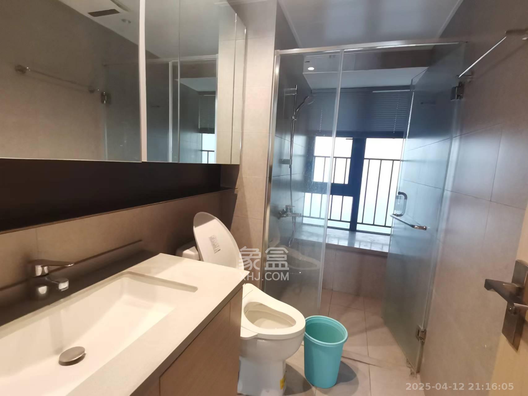 时代梅溪领峰  3室2厅2卫   3500.00元/月室内图