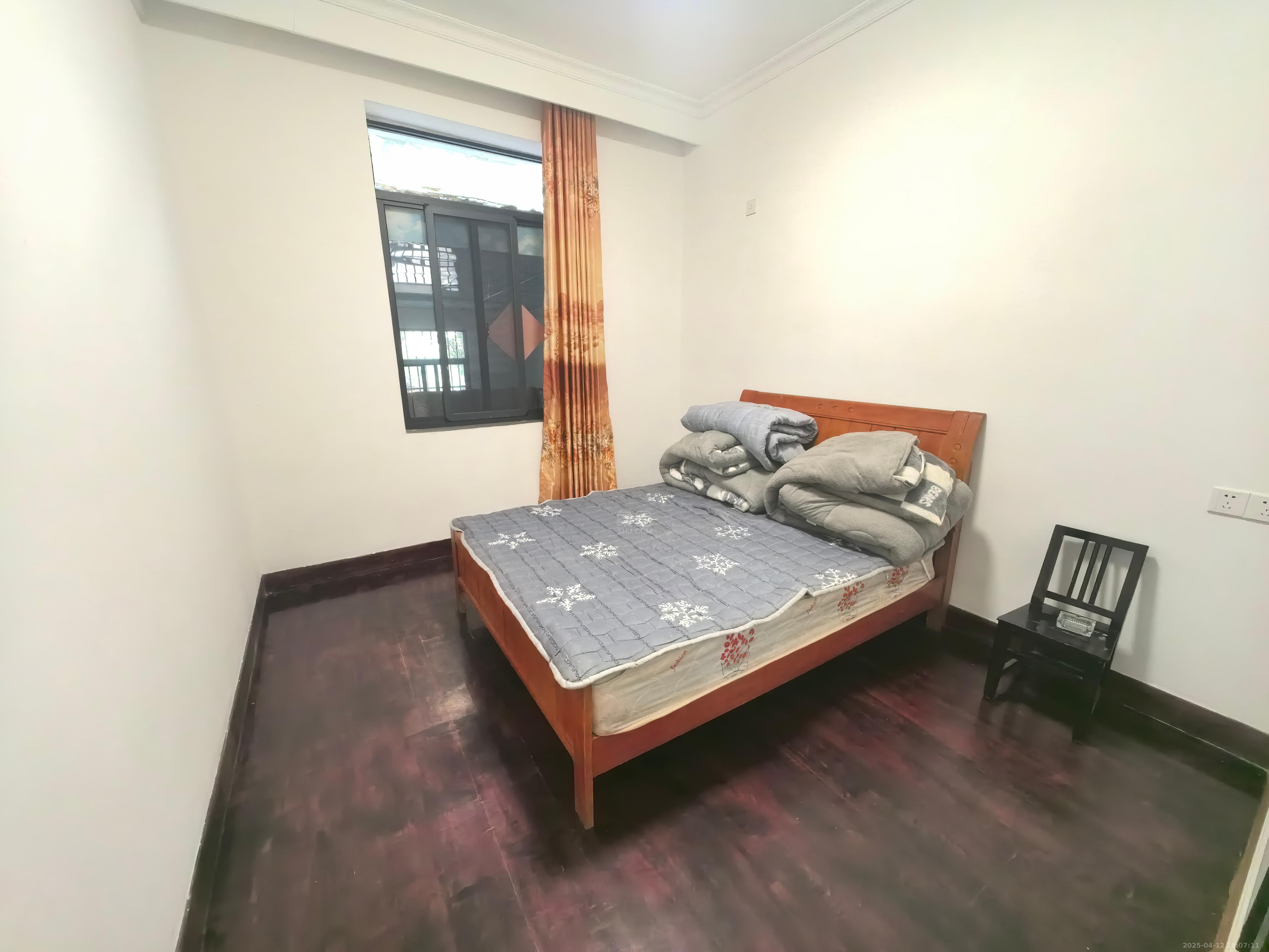 北山一村 3室2厅1卫 1200.0元/月 北山一村 3室2厅1卫 1200.0元/月室内图