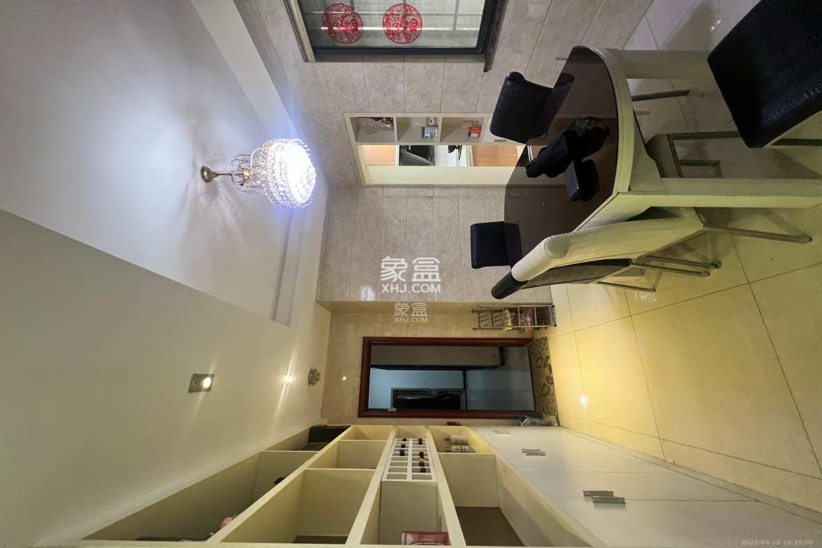 优山美地 3室2厅2卫 2800.0元/月 优山美地 3室2厅2卫 2800.0元/月室内图