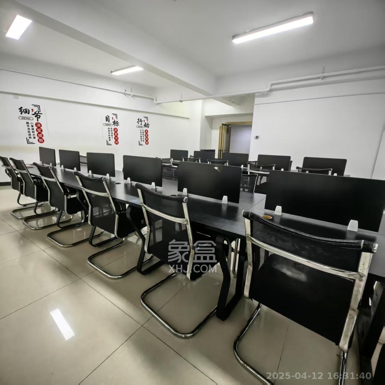 奥克斯广场  1室1厅1卫   4300.00元/月室内图