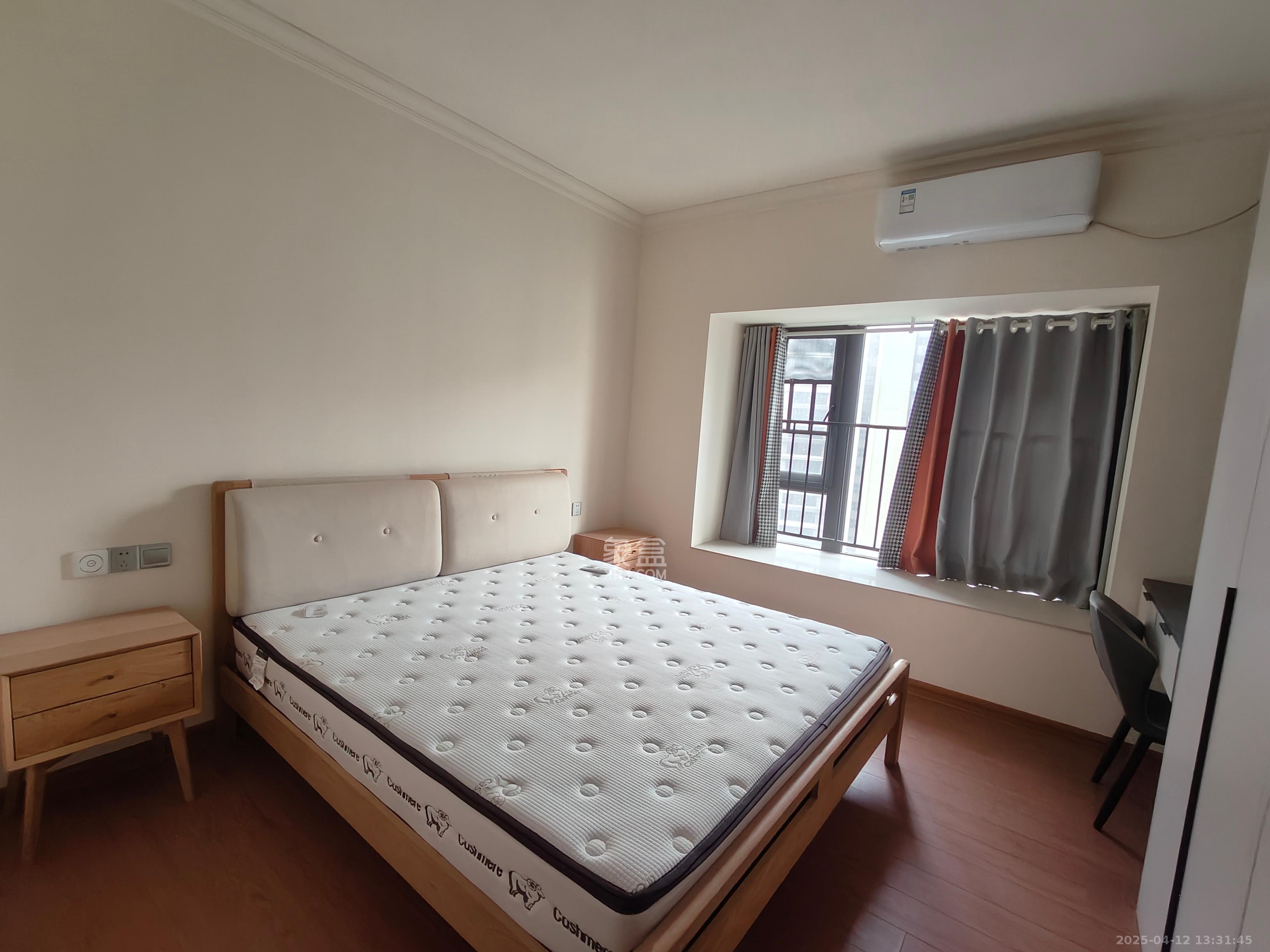 碧桂园培文府锦园 4室2厅2卫 2400.0元/月 碧桂园培文府锦园 4室2厅2卫 2400.0元/月室内图