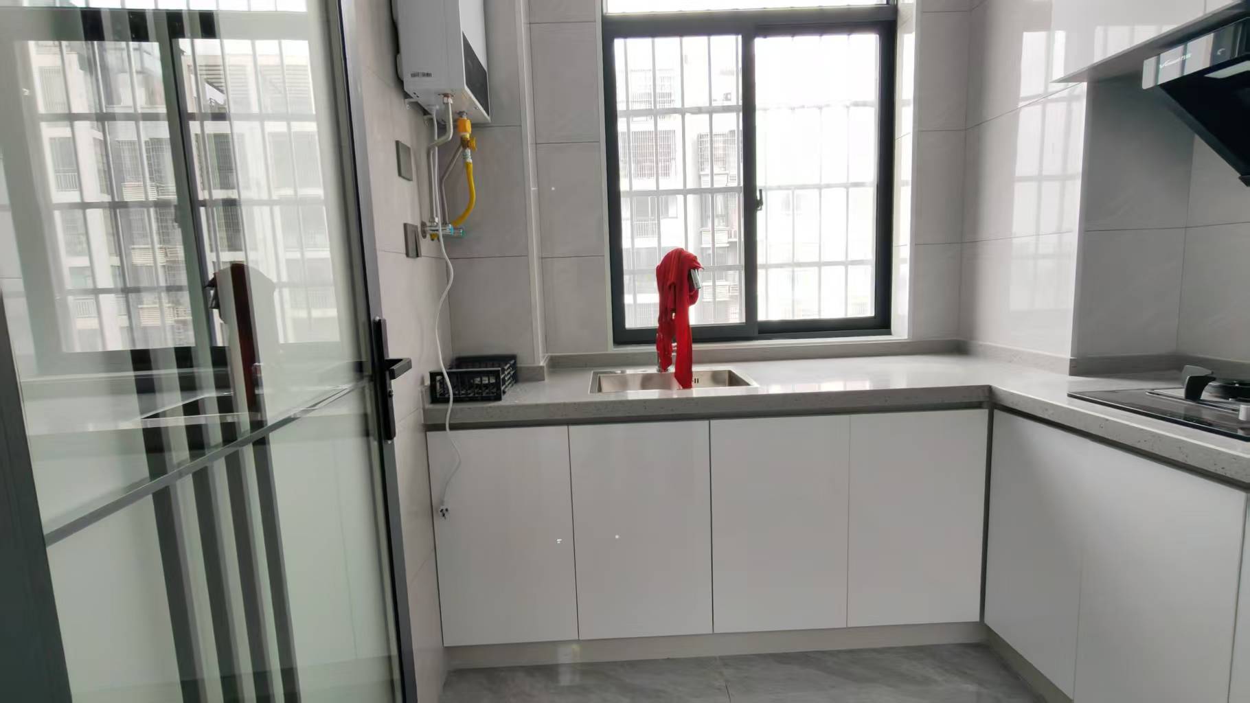 时代华府  2室1厅1卫   1600.00元/月室内图