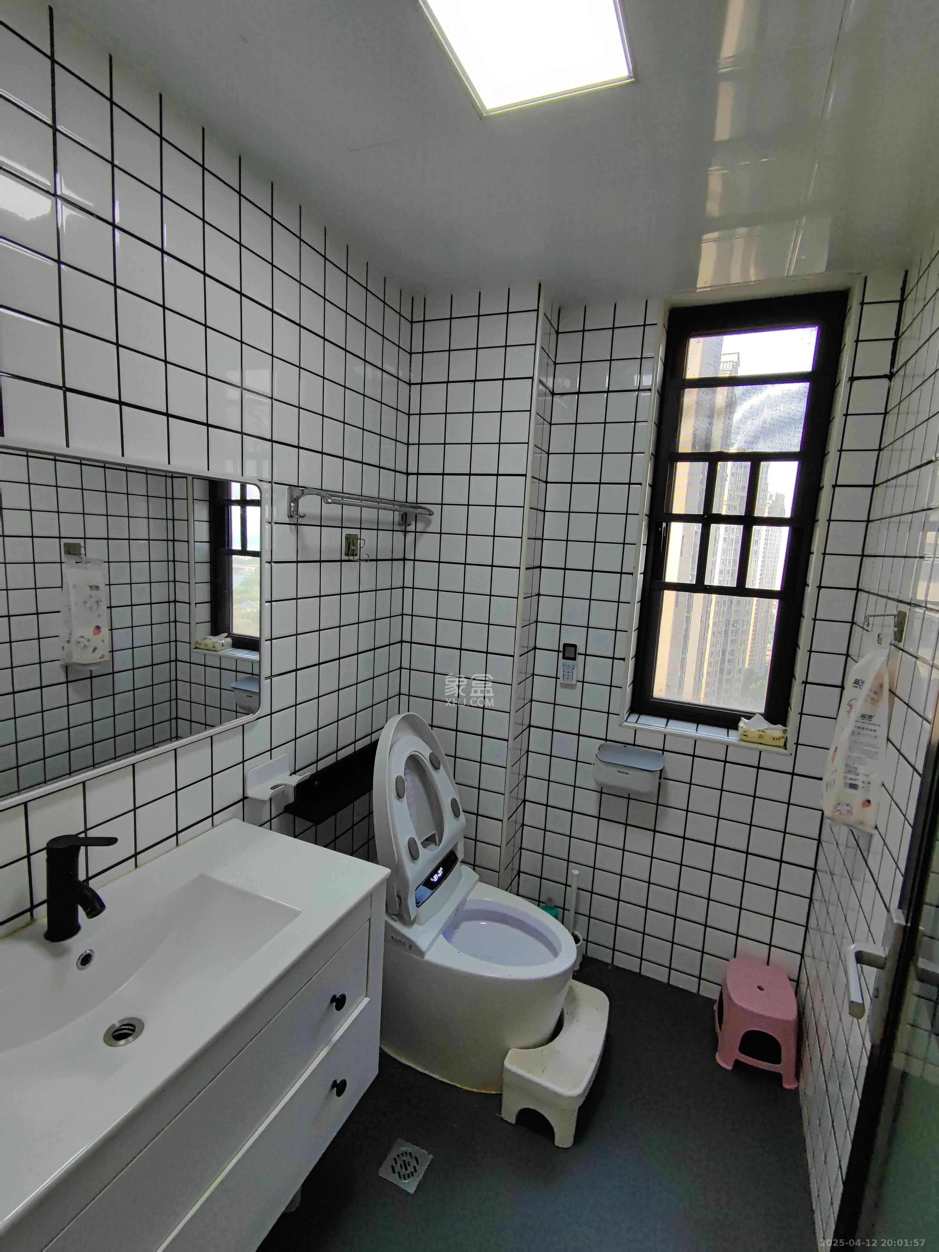 中建梅溪湖中心  3室2厅2卫   3000.00元/月室内图