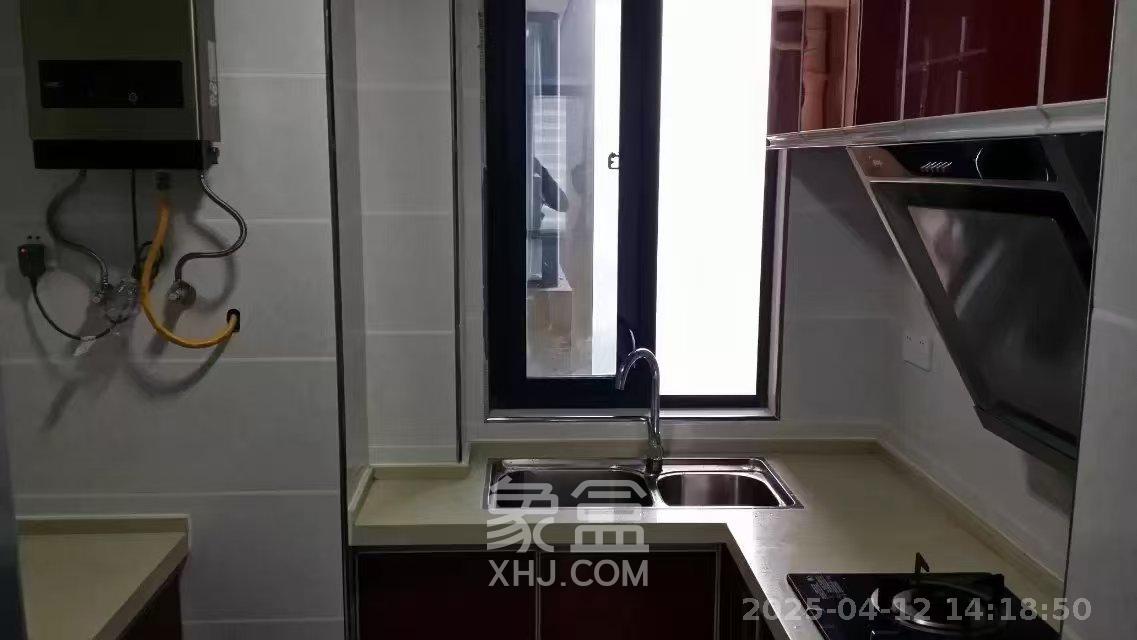 尊邸华庭 3室1厅1卫 2000.0元/月 尊邸华庭 3室1厅1卫 2000.0元/月室内图