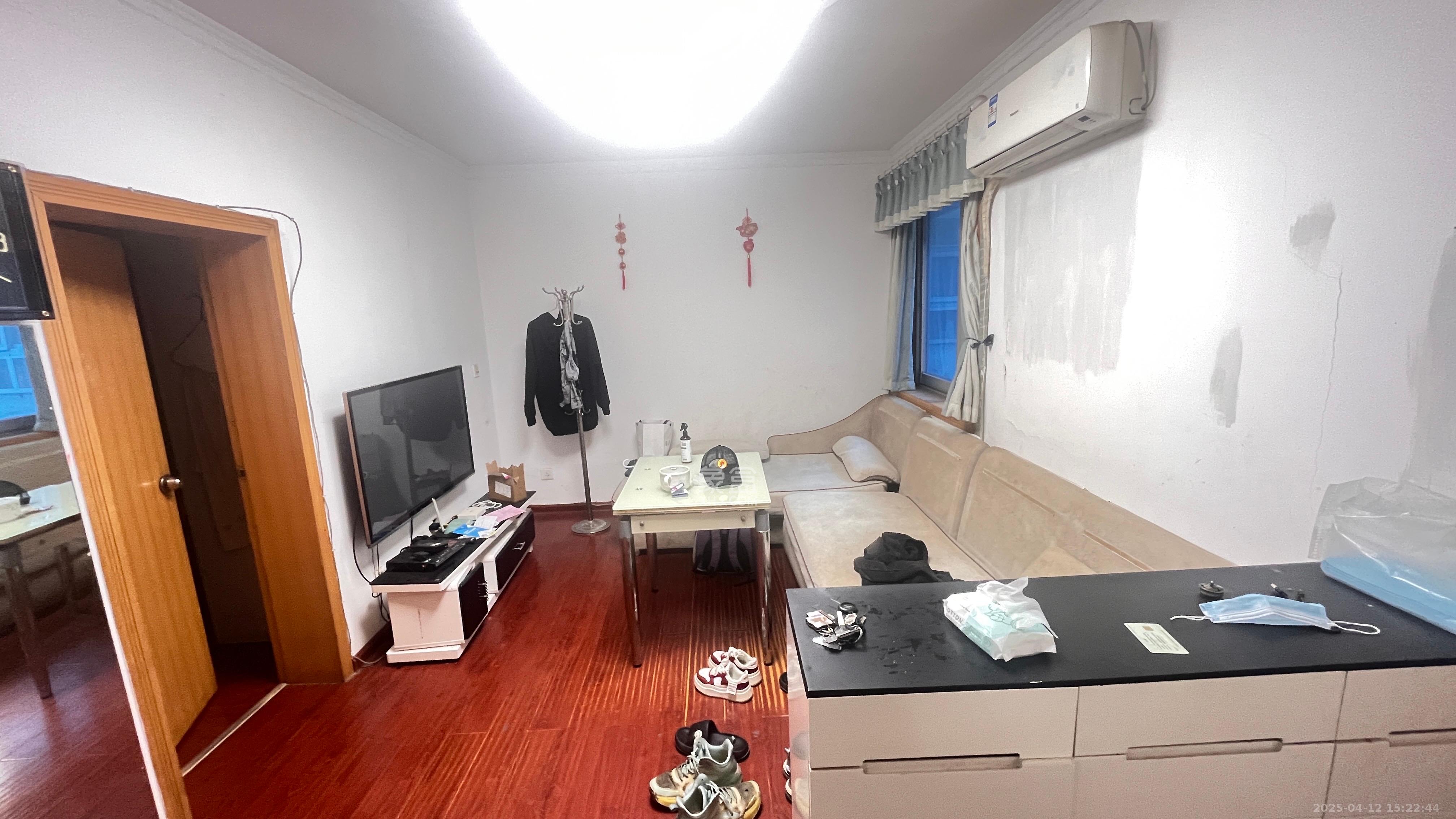 白沙啤酒公寓  2室1厅1卫   1500.00元/月