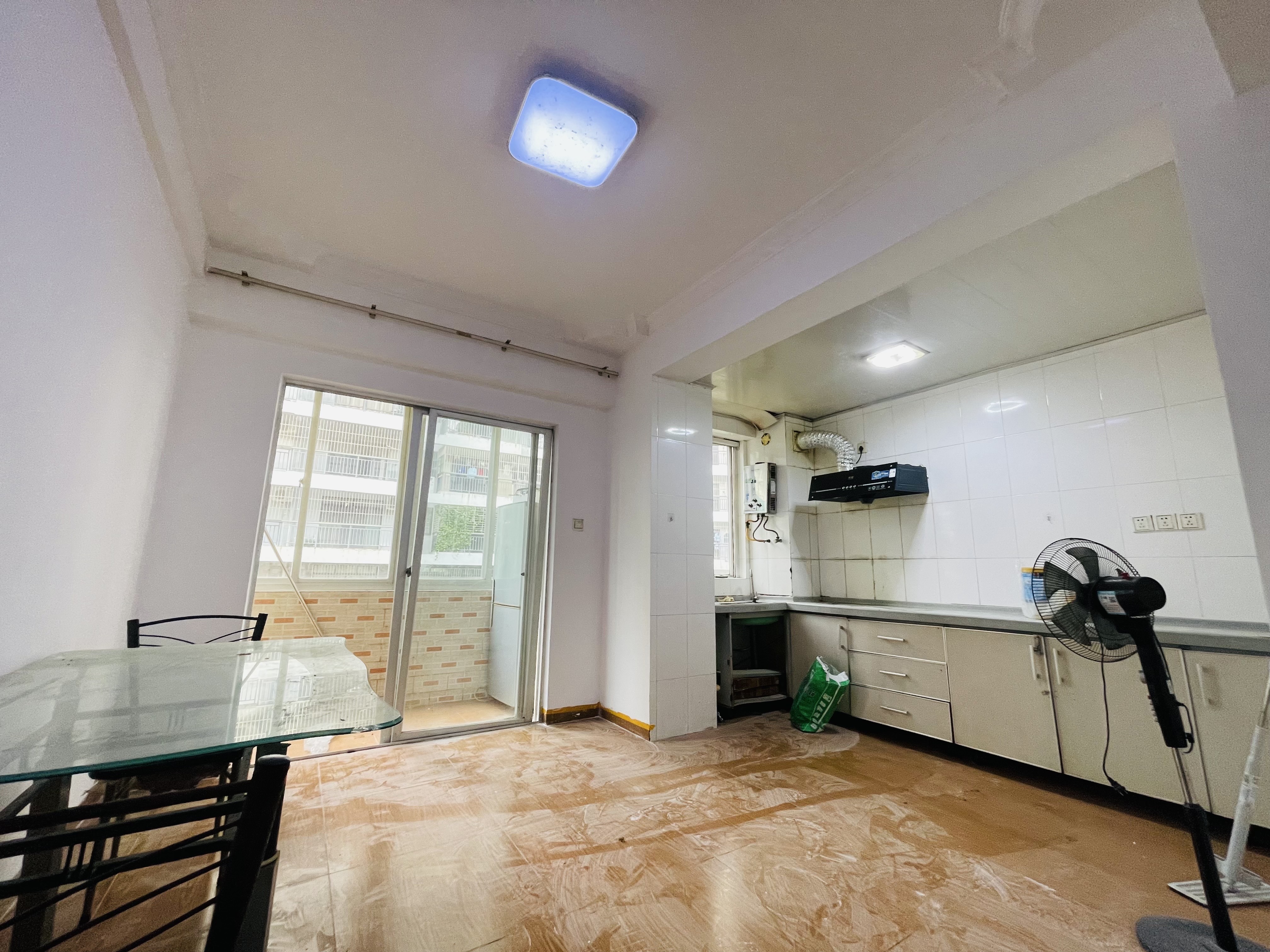 丁香家园 2室1厅1卫 120.0万 丁香家园 2室1厅1卫 120.0万客厅