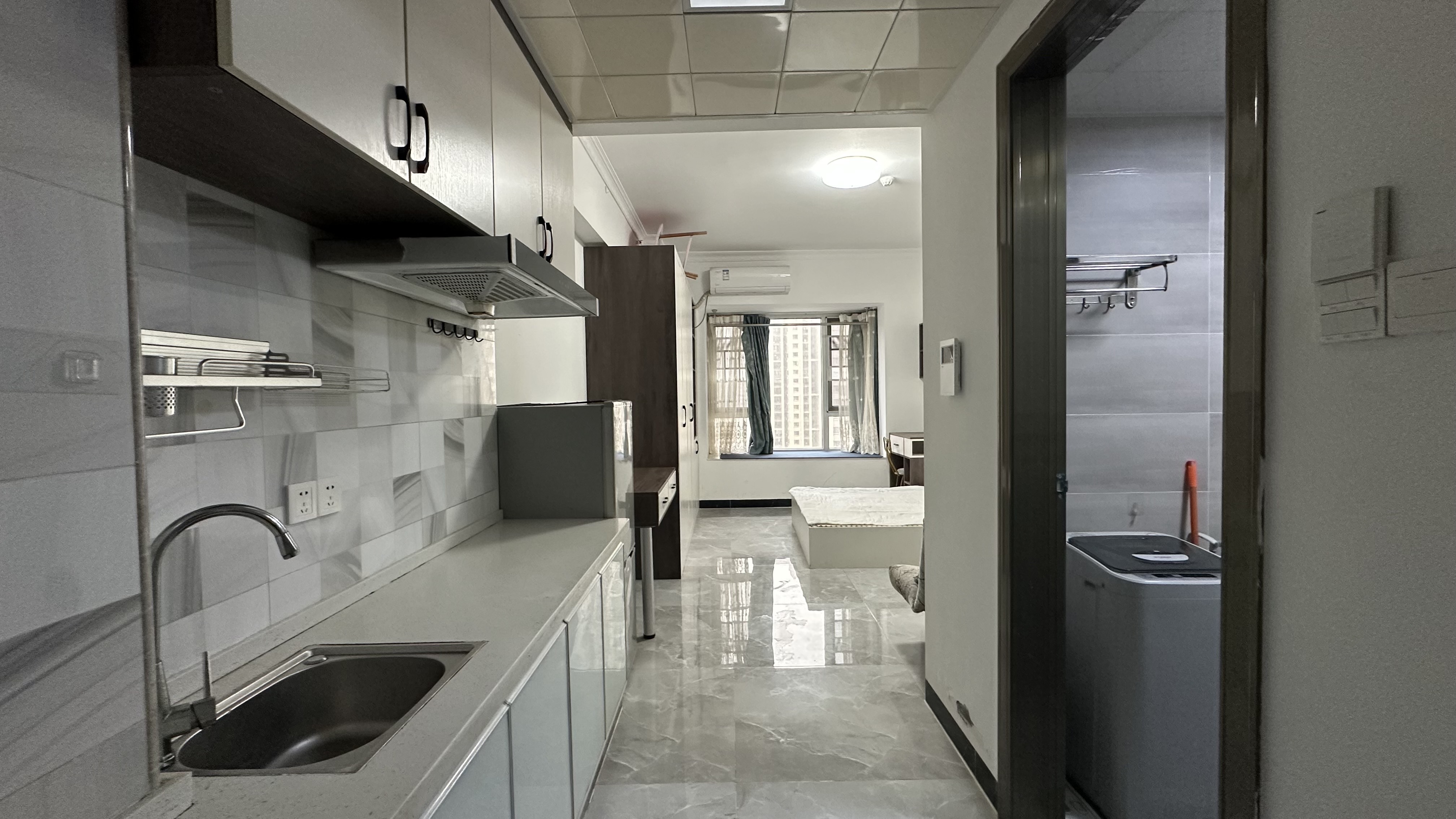 芙蓉万国城MOMA（卓越汇富苑）  1室0厅0卫    1500.0元/月户型图