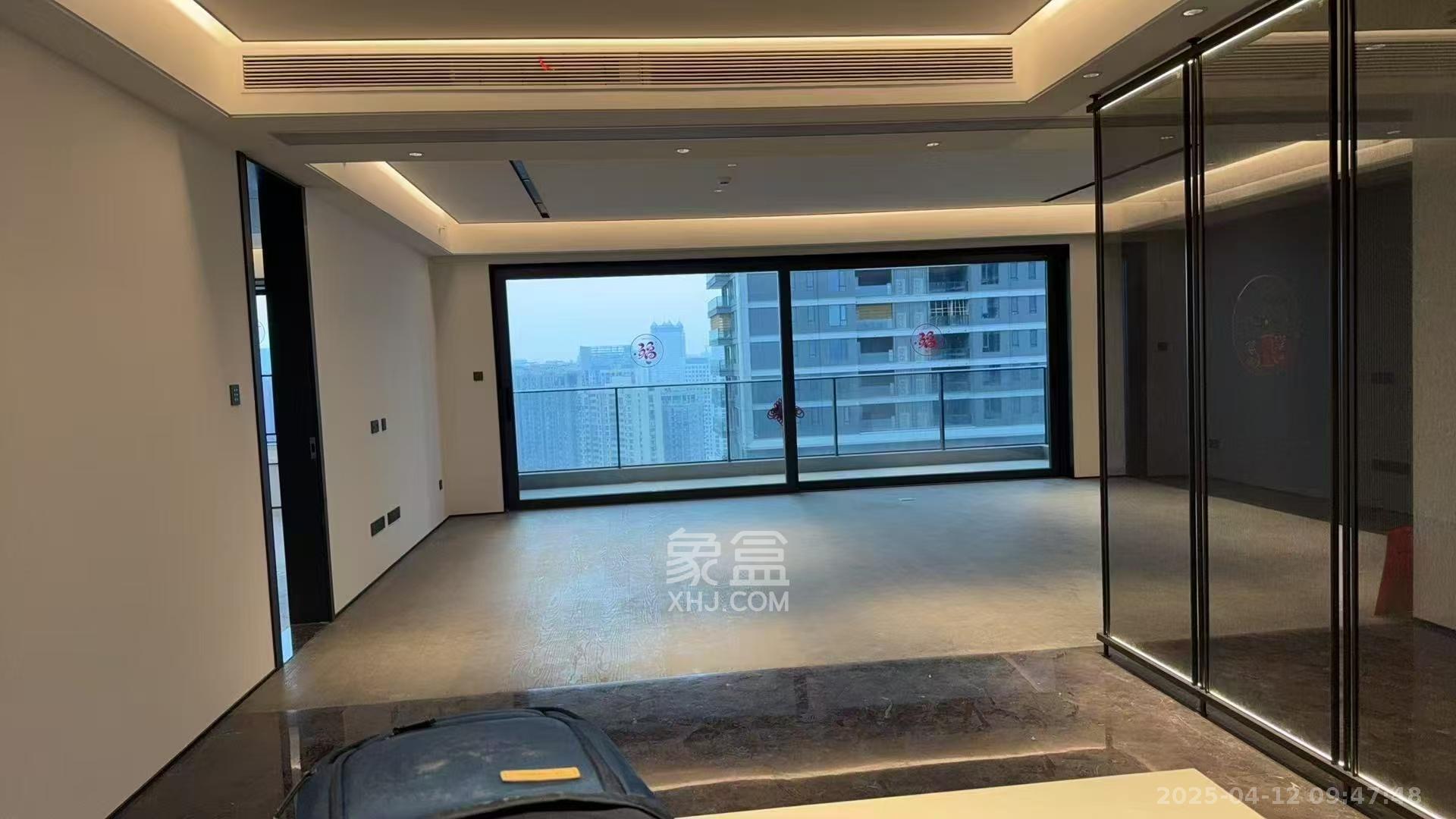 万科瑧湾汇 4室2厅3卫 15000.0元/月 万科瑧湾汇 4室2厅3卫 15000.0元/月室内图