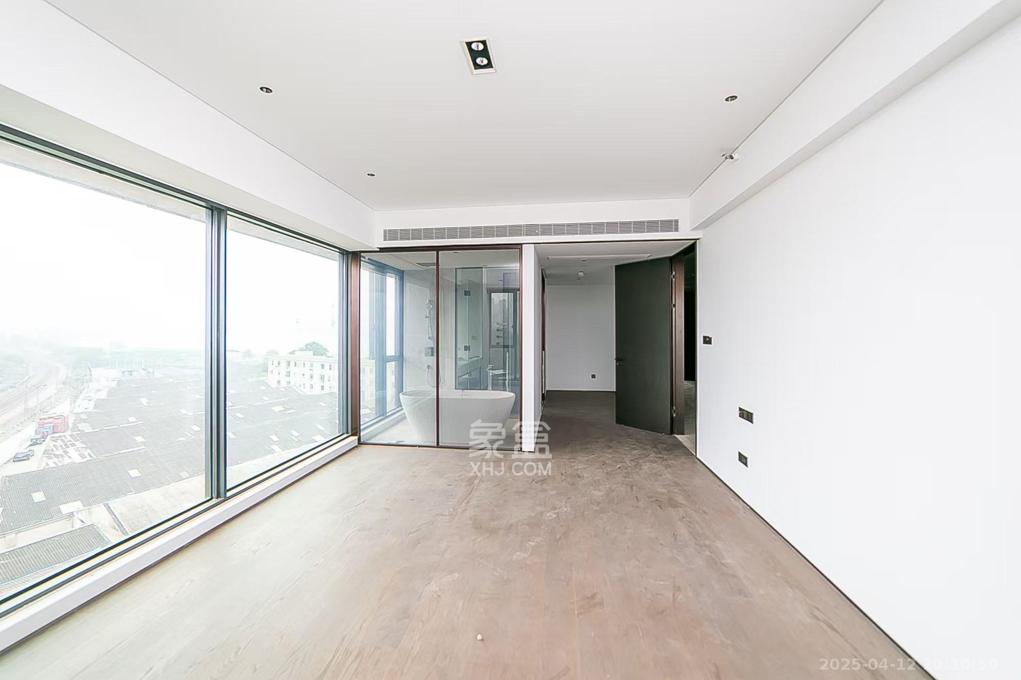 万科紫台  4室2厅3卫   15000.00元/月室内图