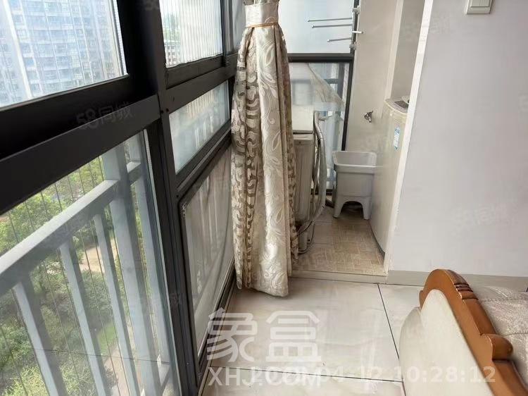 莱茵城  3室1厅1卫   2200.00元/月室内图