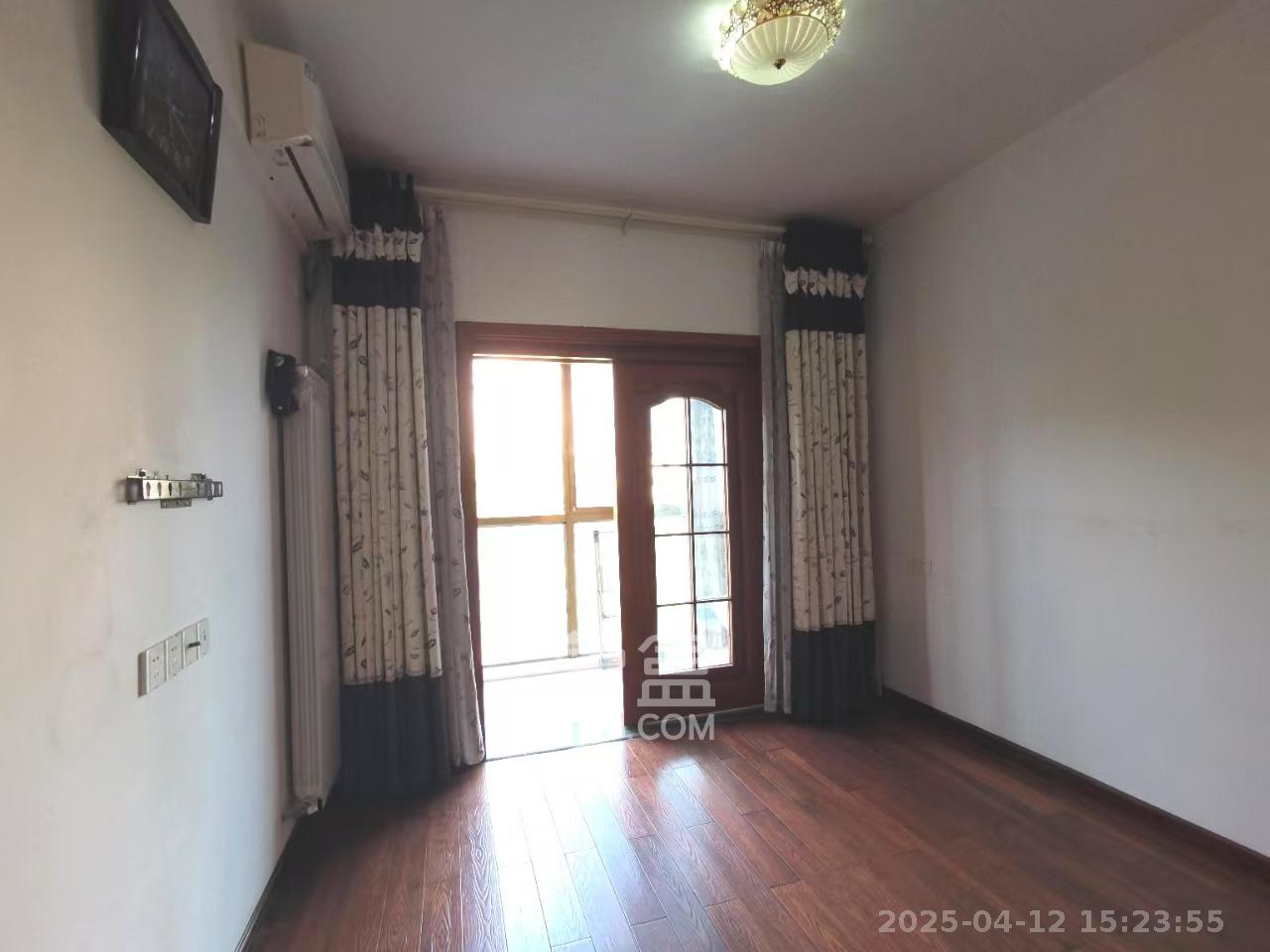 山水南雅  5室2廳3衛(wèi)   8000.00元/月室內(nèi)圖