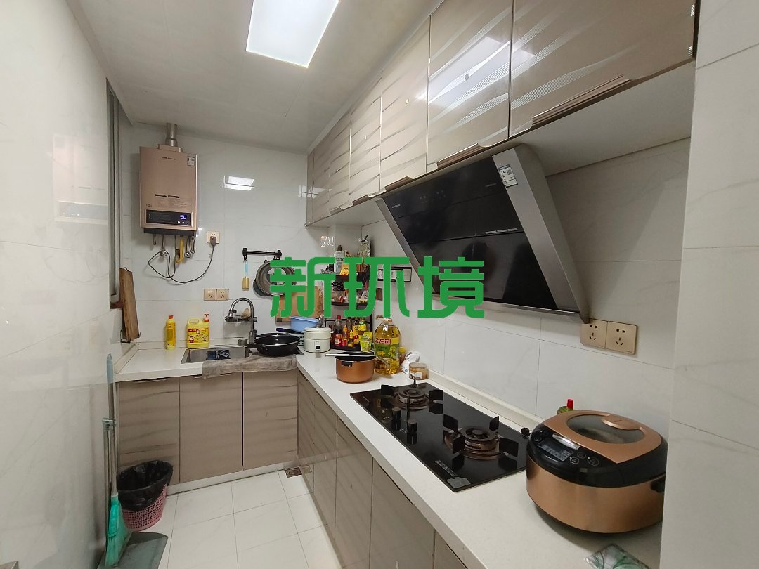 阳光水岸  2室2厅1卫   53.80万客厅
