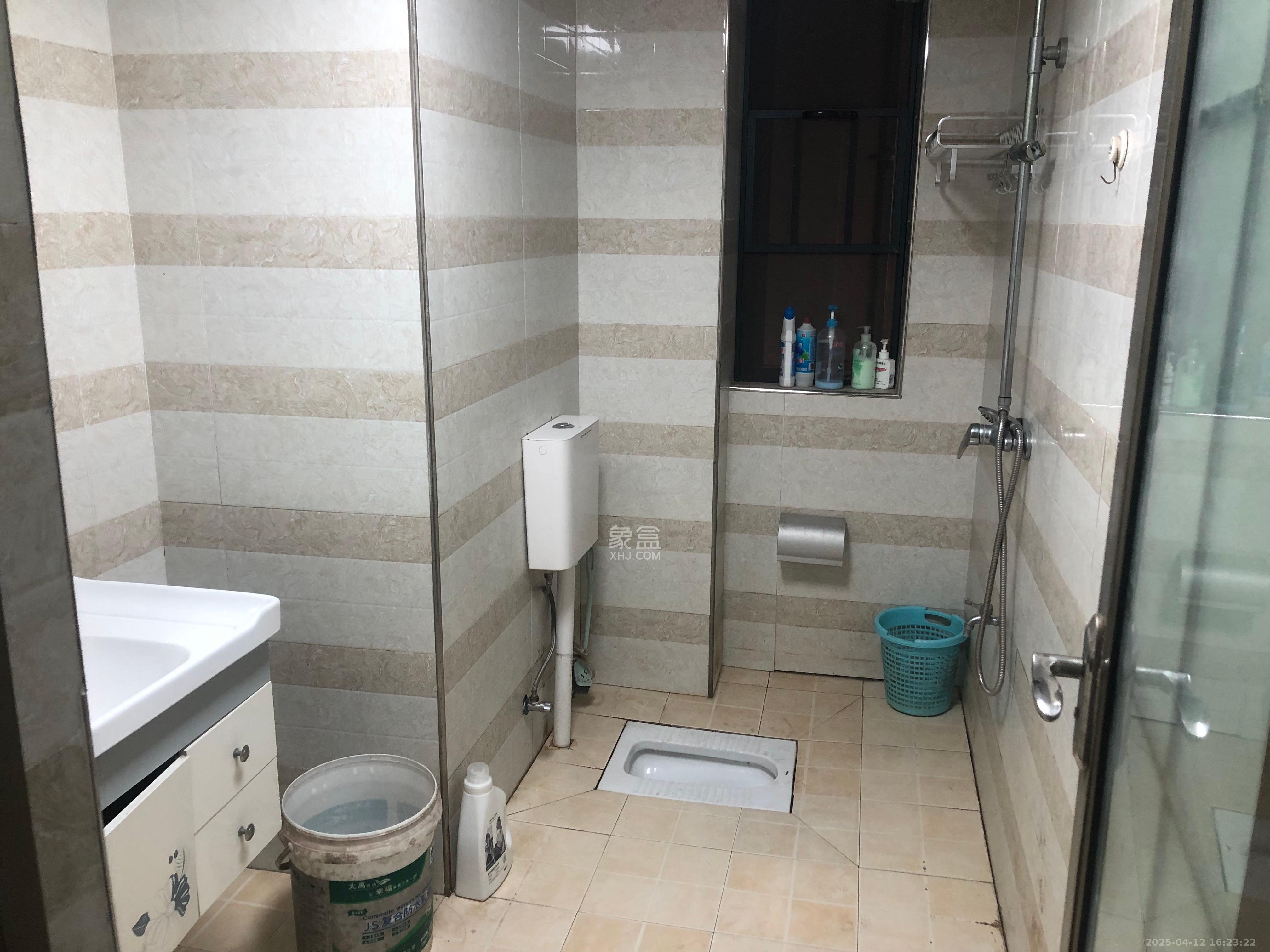 江河东澜湾  3室2厅1卫   2300.00元/月室内图
