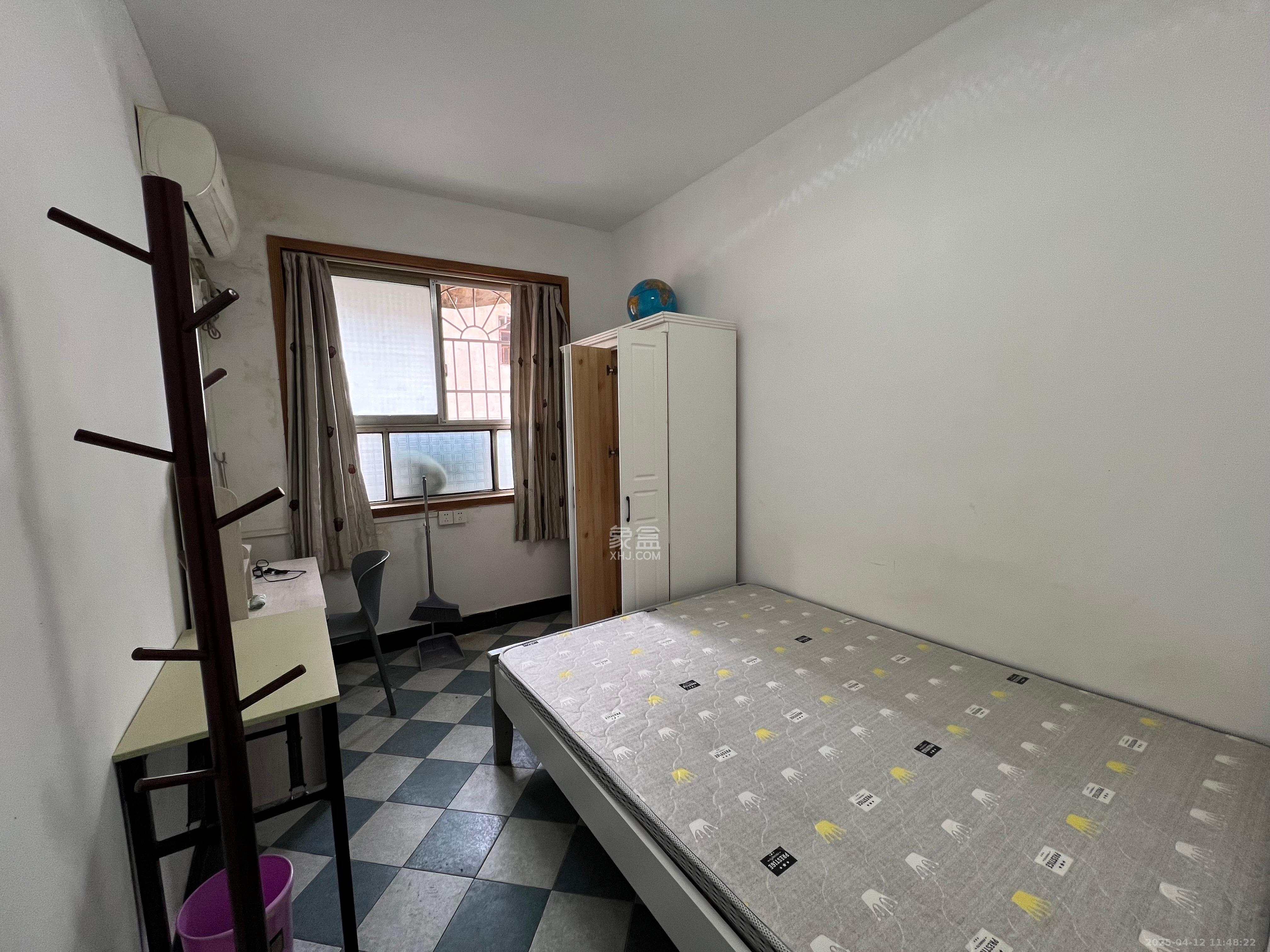 上碧湘街散盘 1室0厅1卫 1100.0元/月 上碧湘街散盘 1室0厅1卫 1100.0元/月室内图