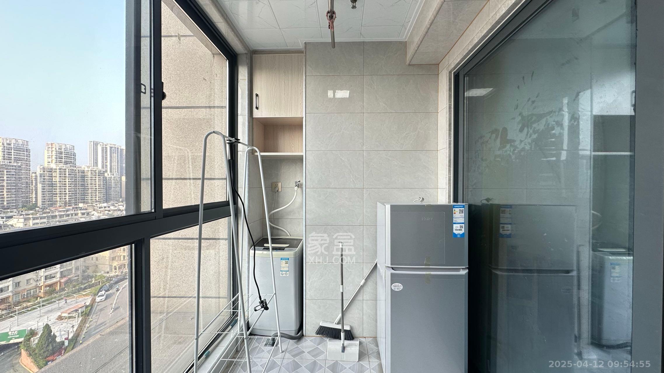 明发国际城 1室1厅1卫 1200.0元/月 明发国际城 1室1厅1卫 1200.0元/月室内图