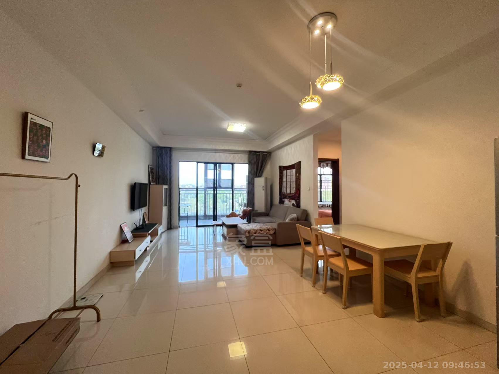 碧桂园 2室2厅1卫 1300.0元/月 碧桂园 2室2厅1卫 1300.0元/月室内图