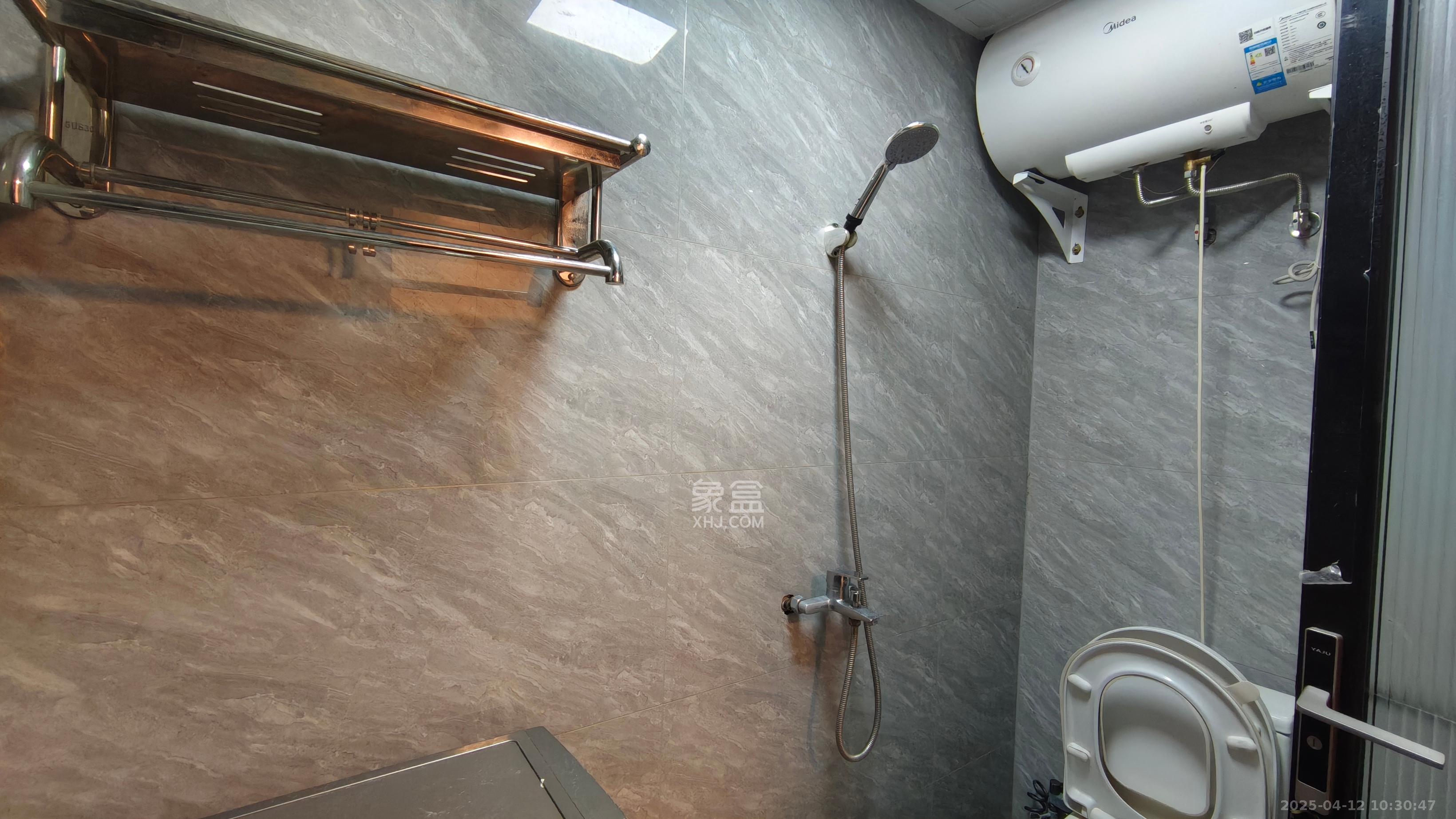 碧桂园城市之光  1室1厅1卫   1700.00元/月室内图