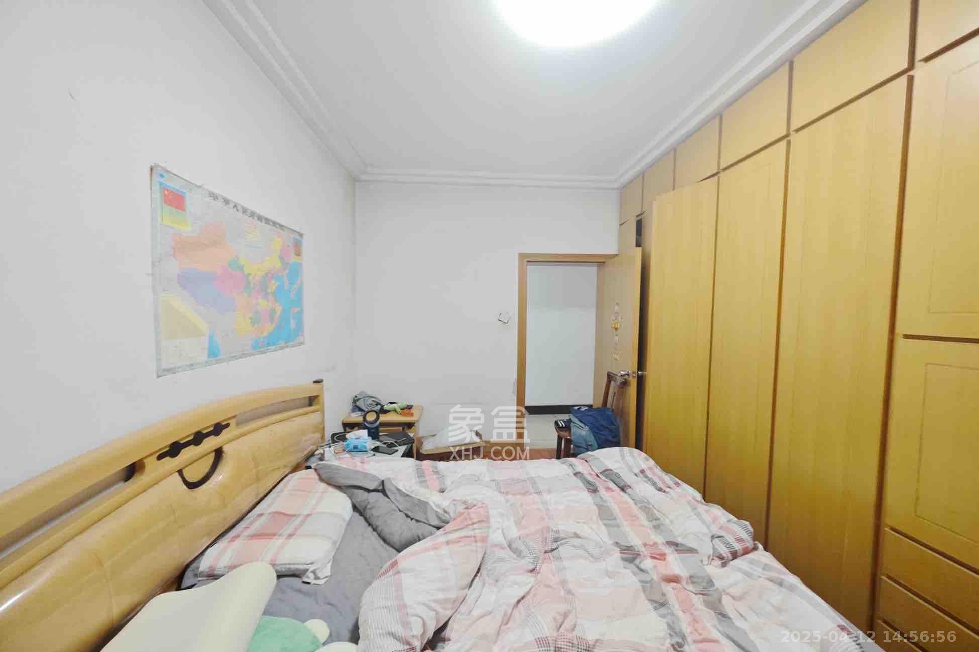 法官公寓 3室2厅1卫 2000.0元/月 法官公寓 3室2厅1卫 2000.0元/月室内图