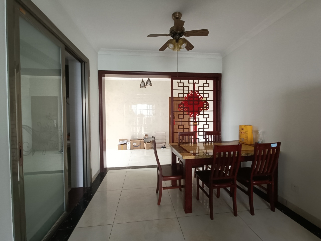 南海幸福城 3室2厅1卫 185.0万 南海幸福城 3室2厅1卫 185.0万室内图