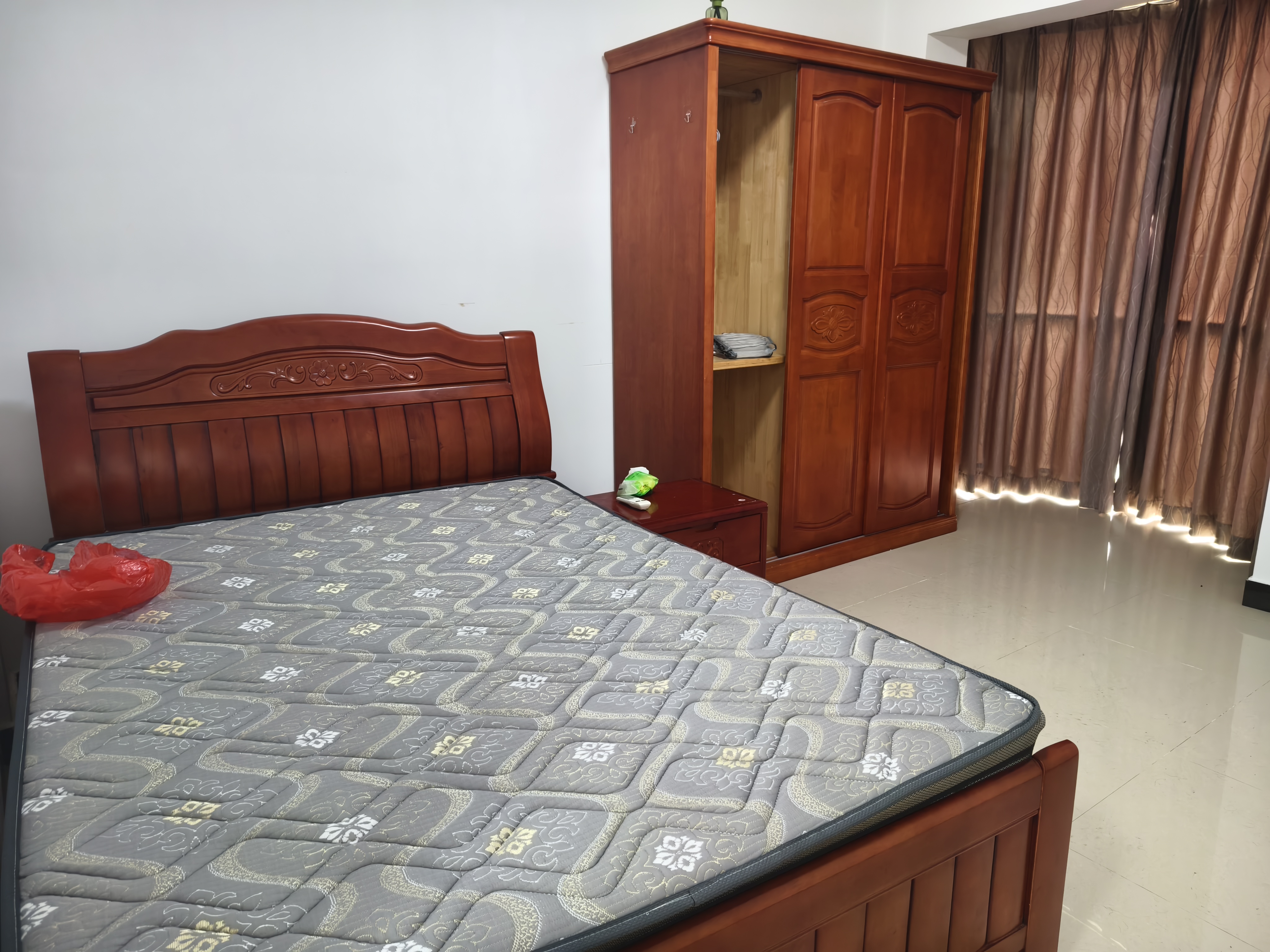 工商学院教工宿舍 3室2厅2卫 132.0万 工商学院教工宿舍 3室2厅2卫 132.0万客厅