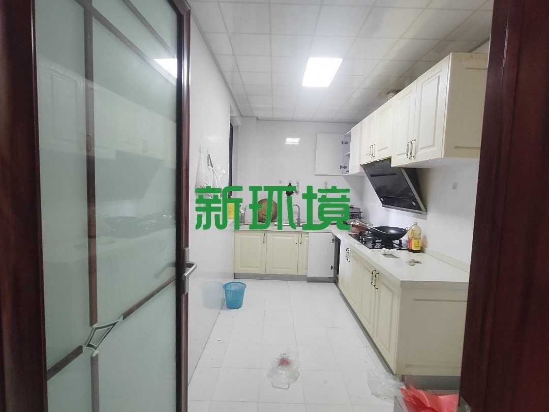 南门口安置小区一期 3室2厅1卫 2000.0元/月 南门口安置小区一期 3室2厅1卫 2000.0元/月室内图