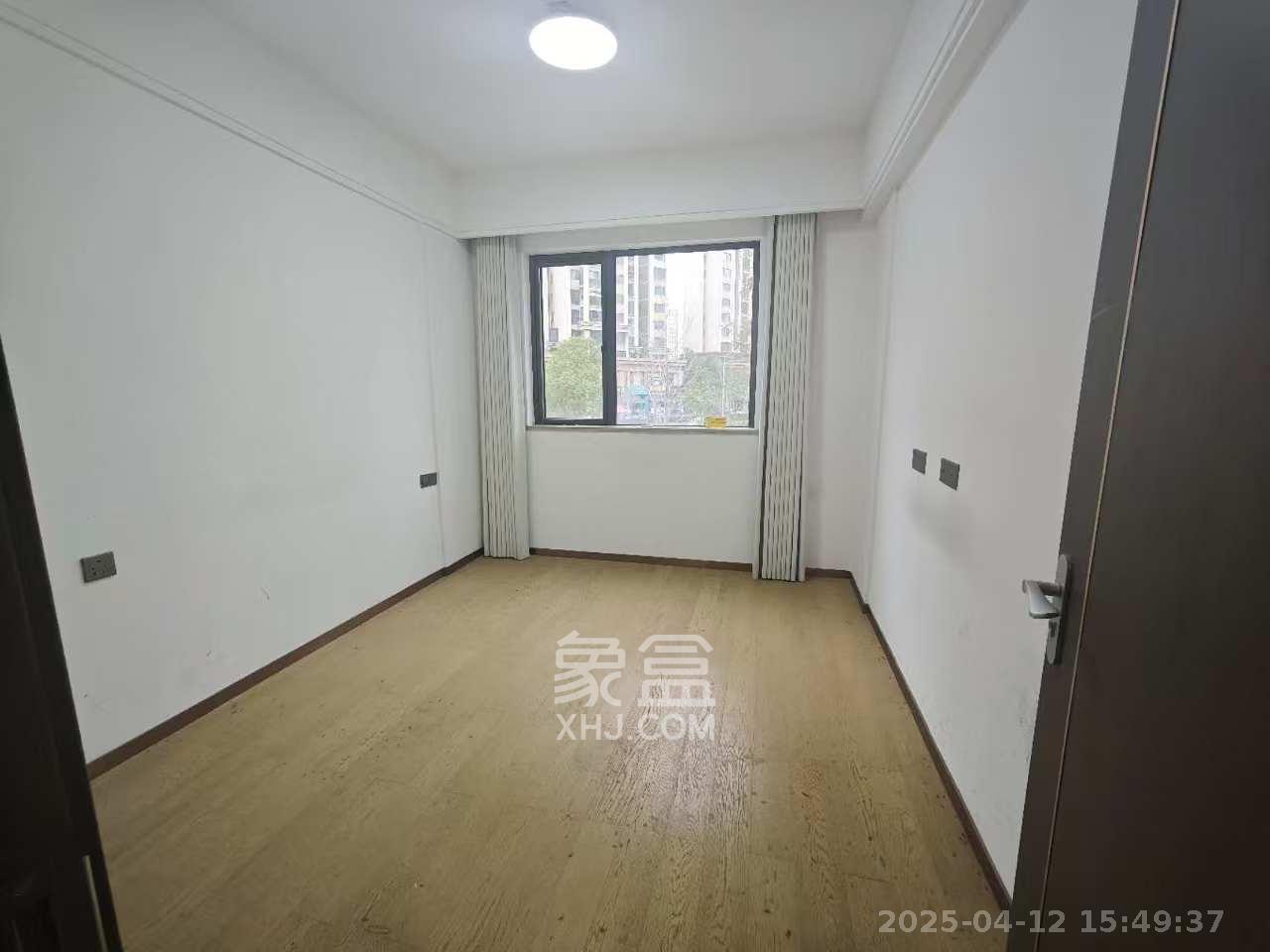 长沙万境潇湘 4室2厅2卫 5000.0元/月 长沙万境潇湘 4室2厅2卫 5000.0元/月室内图