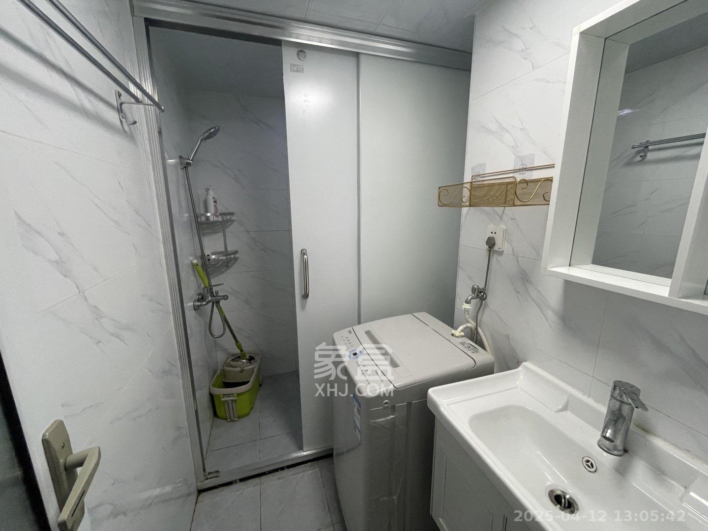 美林美寓  2室2厅1卫    2700.0元/月 美林美寓  2室2厅1卫    2700.0元/月室内图