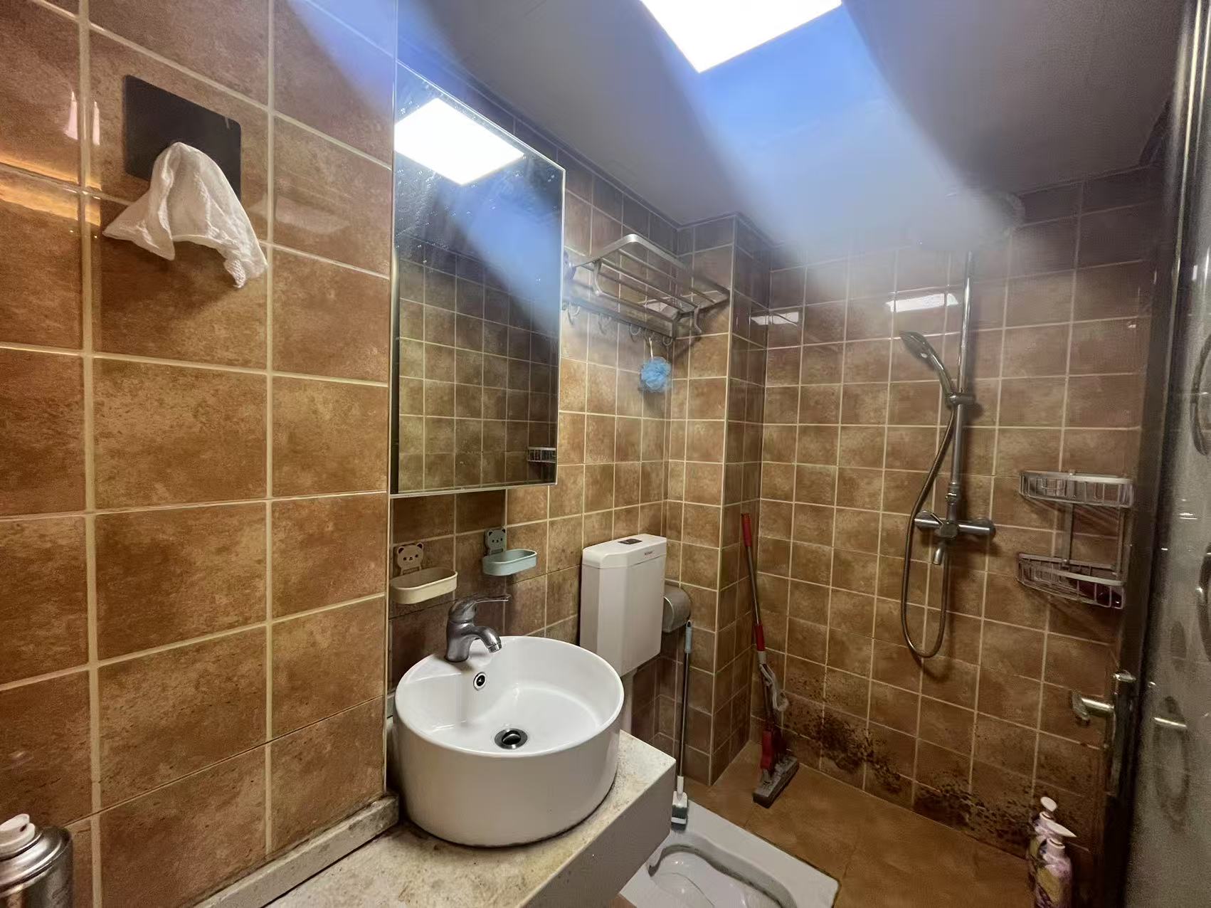 鹏利广场 1室1厅1卫 1200.0元/月 鹏利广场 1室1厅1卫 1200.0元/月室内图