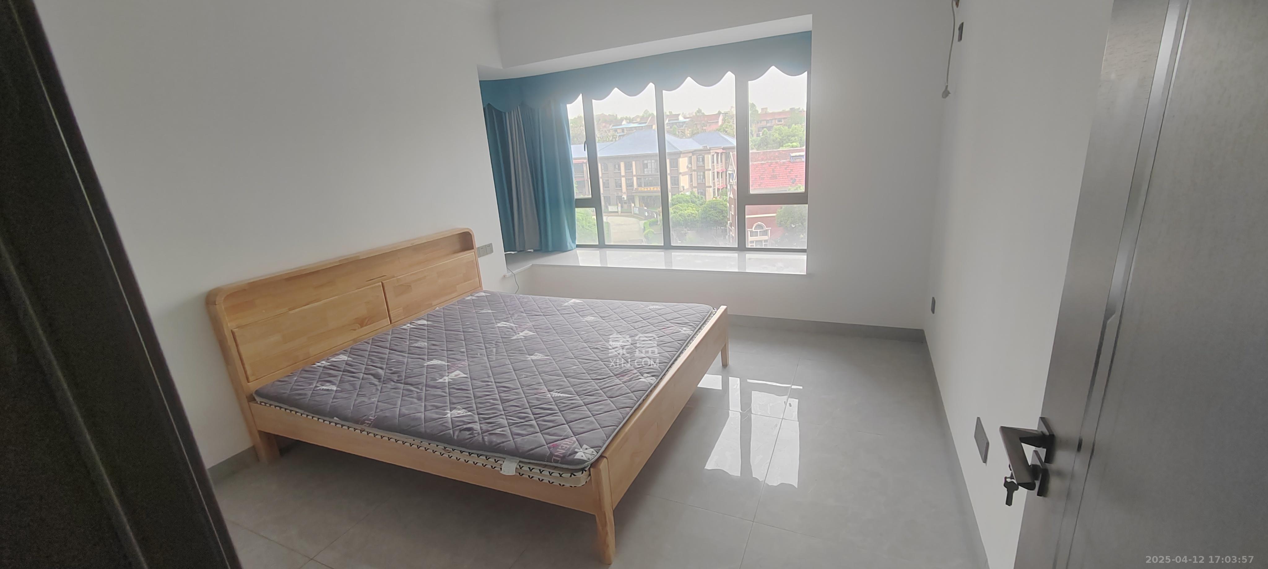 润和山水郡  4室2厅2卫    2300.0元/月 润和山水郡  4室2厅2卫    2300.0元/月室内图