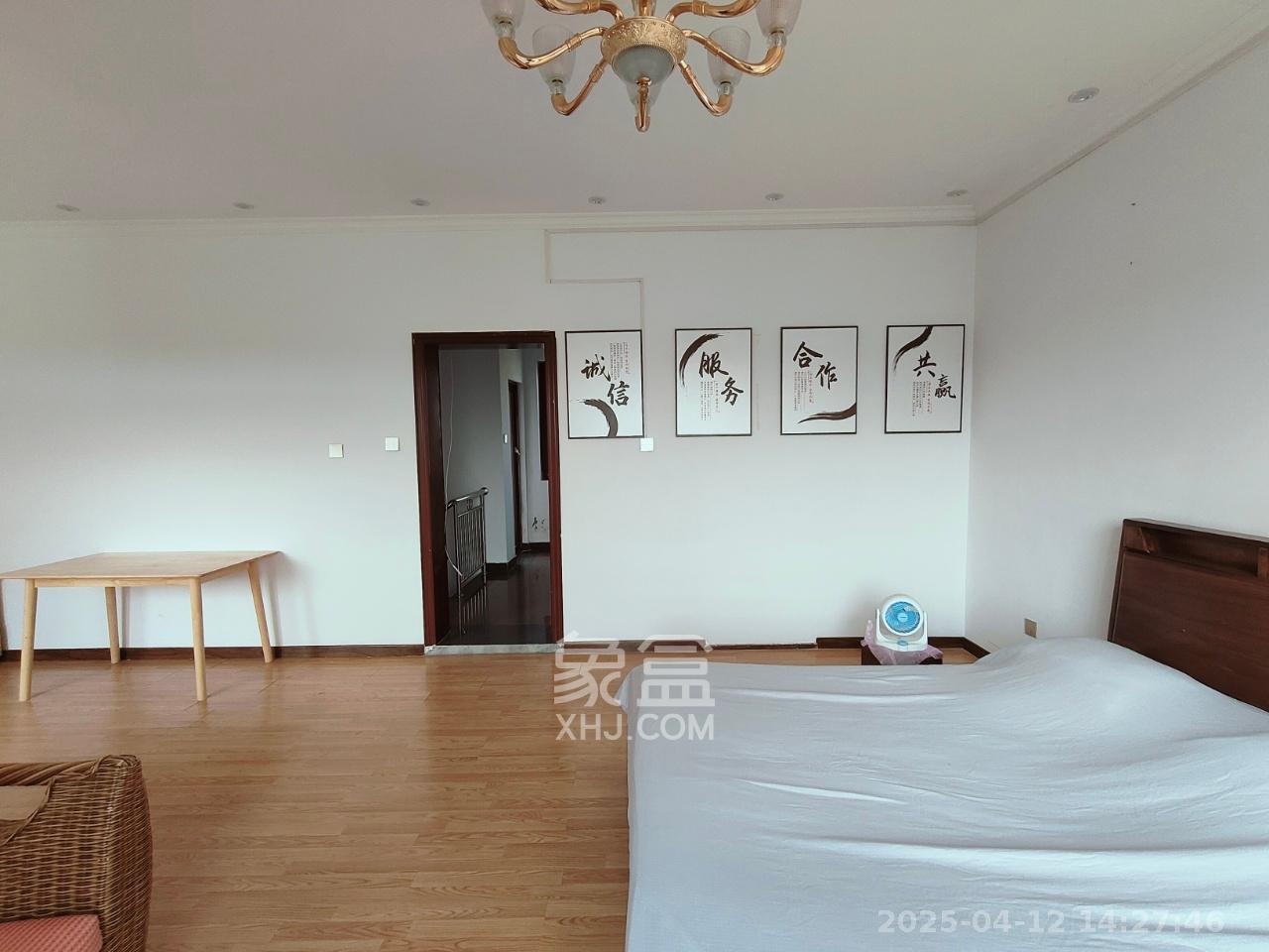 中新森林海  6室2厅2卫   3500.00元/月室内图