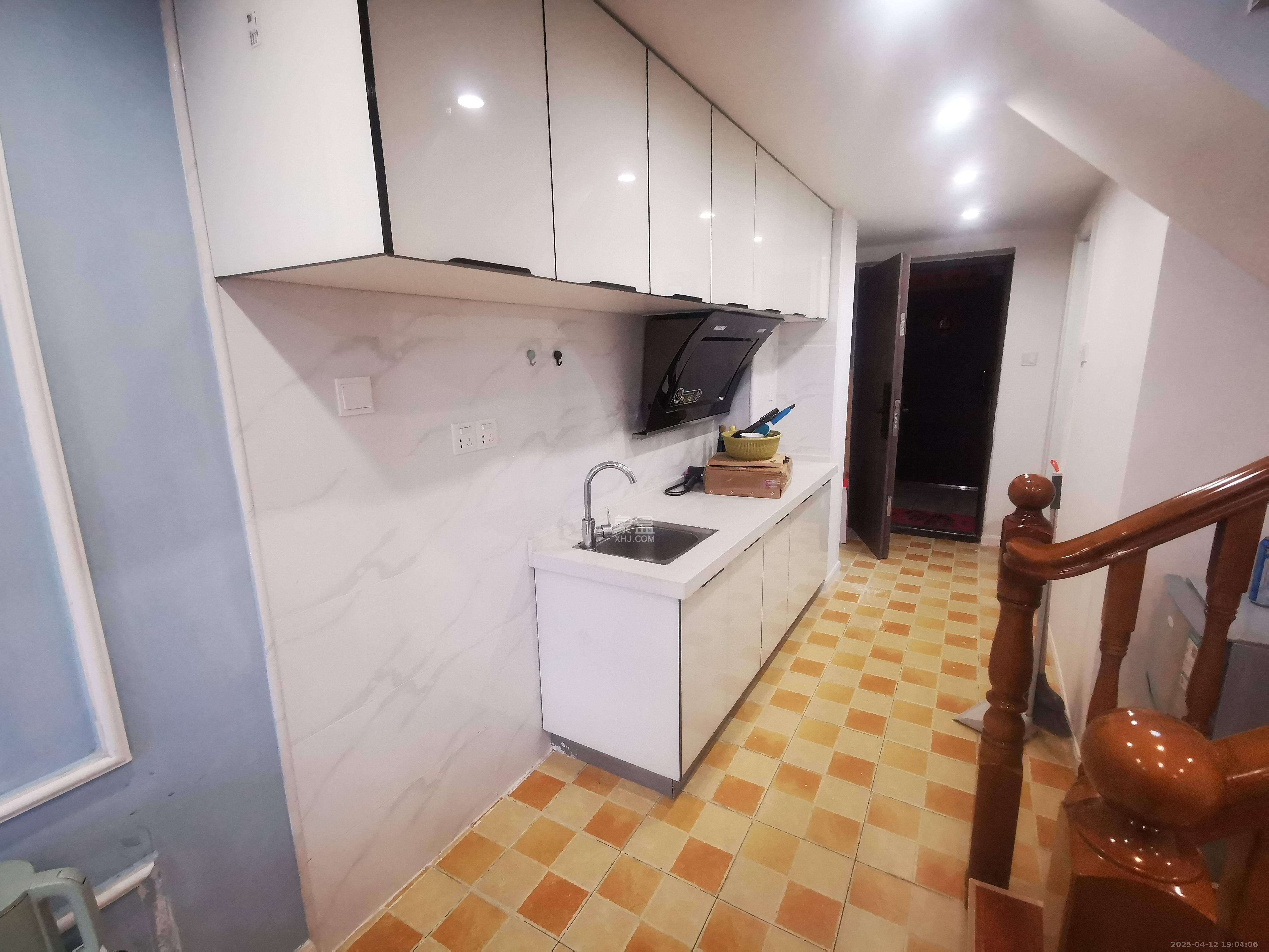 龙湖湘江星座(祺鑫星座公寓) 2室1厅1卫 1700.0元/月 龙湖湘江星座(祺鑫星座公寓) 2室1厅1卫 1700.0元/月室内图